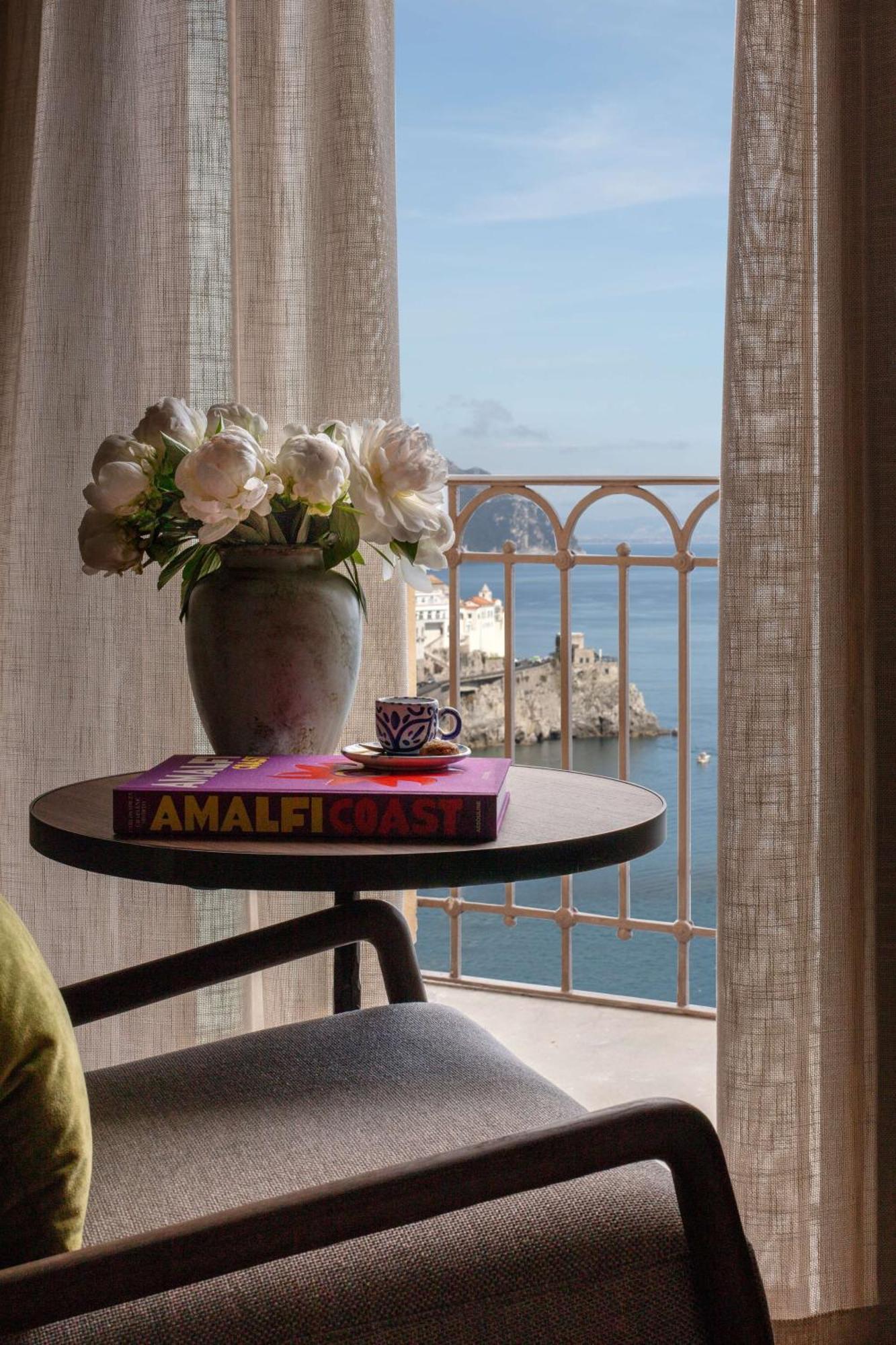Premium Sea View Room Balcony