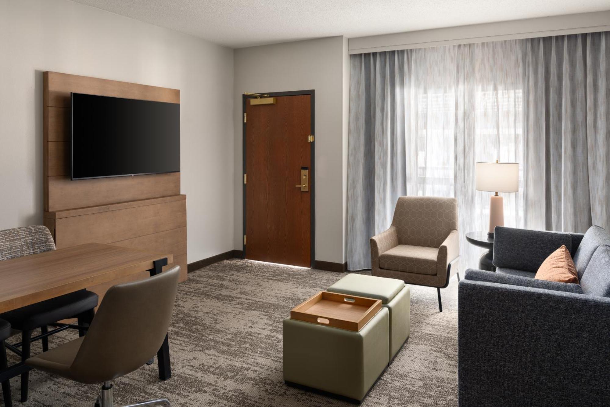 One-Bedroom King Suite