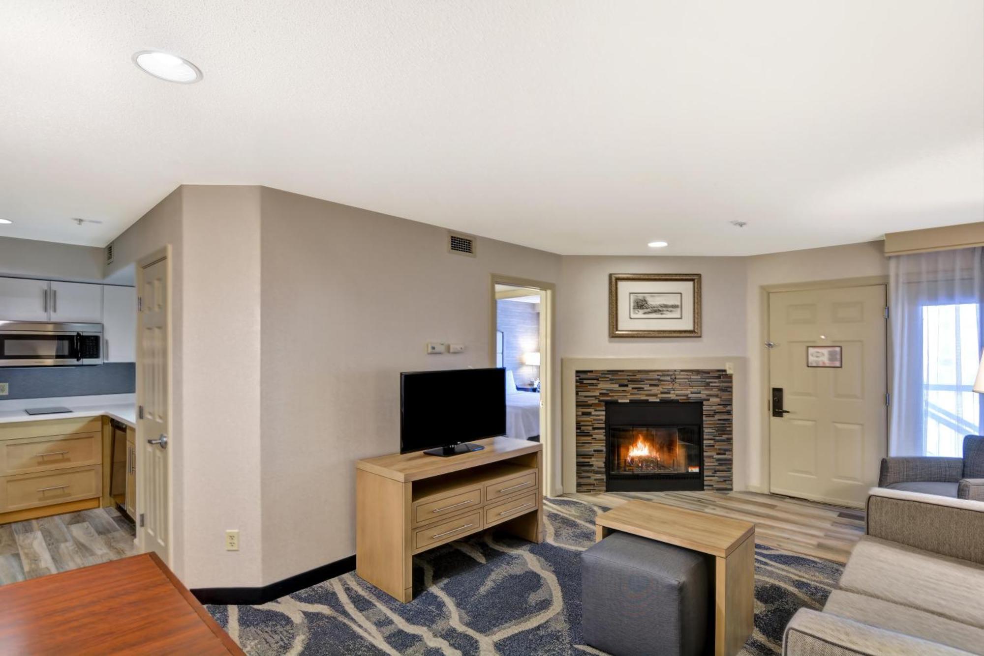Two-Bedroom Suite - Non-Smoking