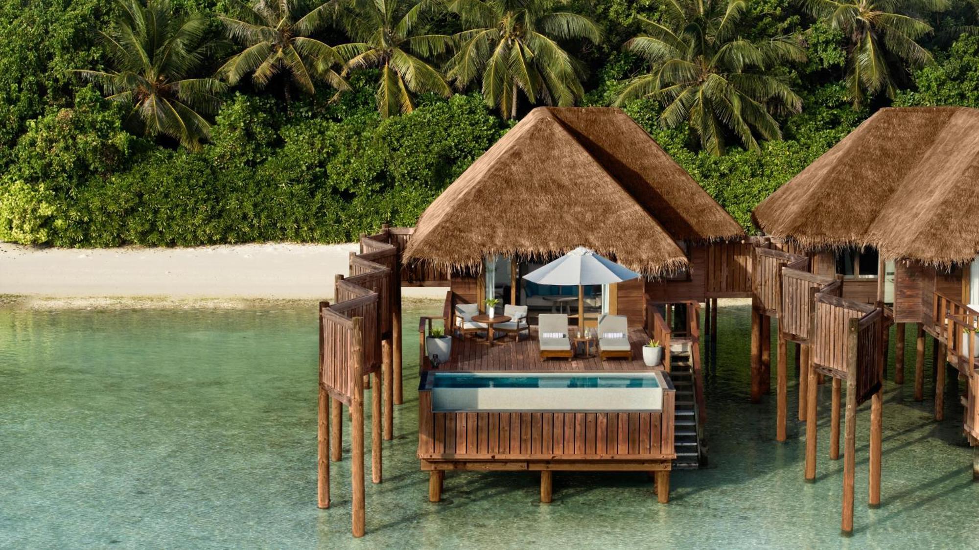 Sunset Water Villa Pool