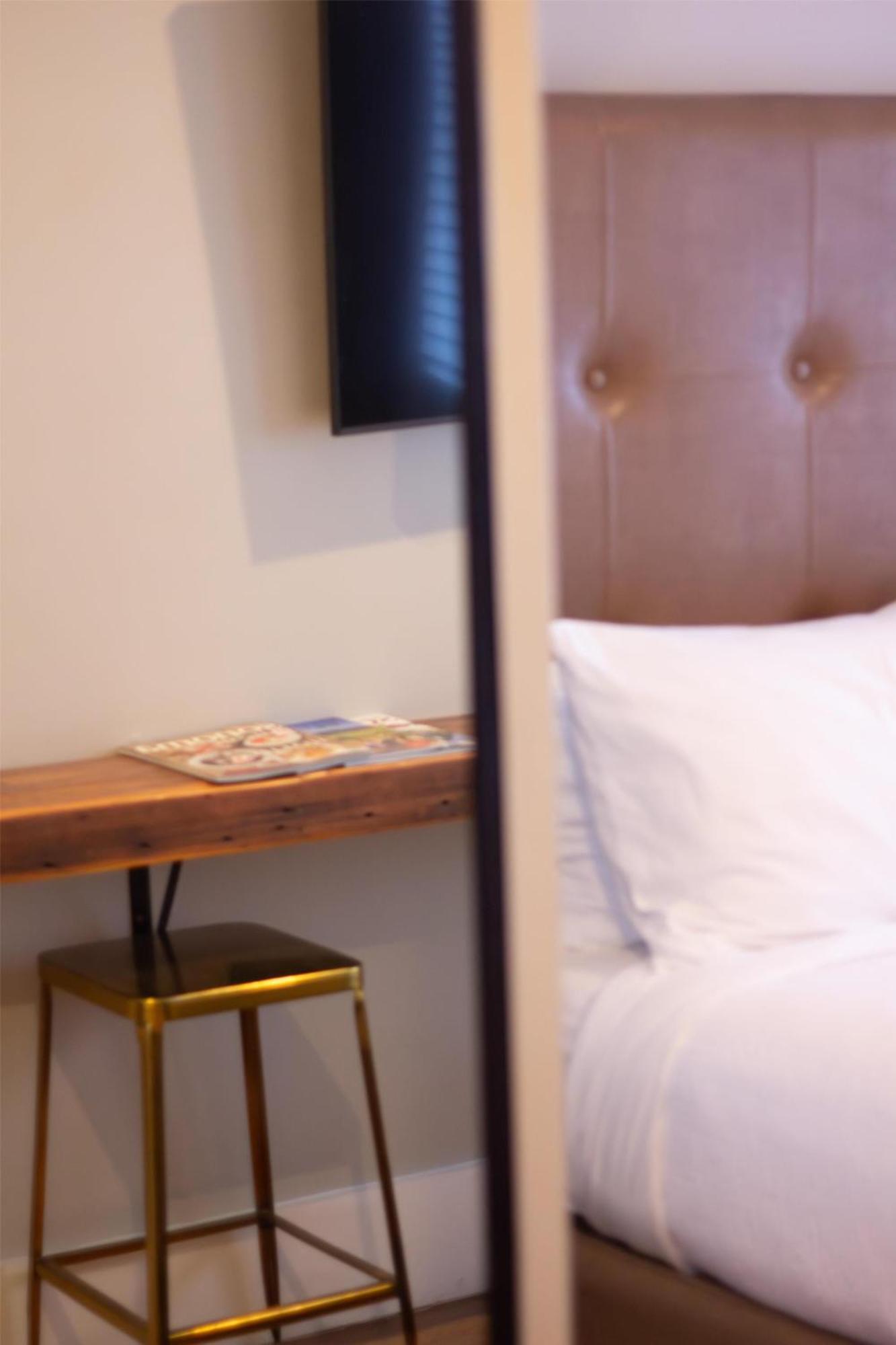 Petite Queen Room One Queen Bed