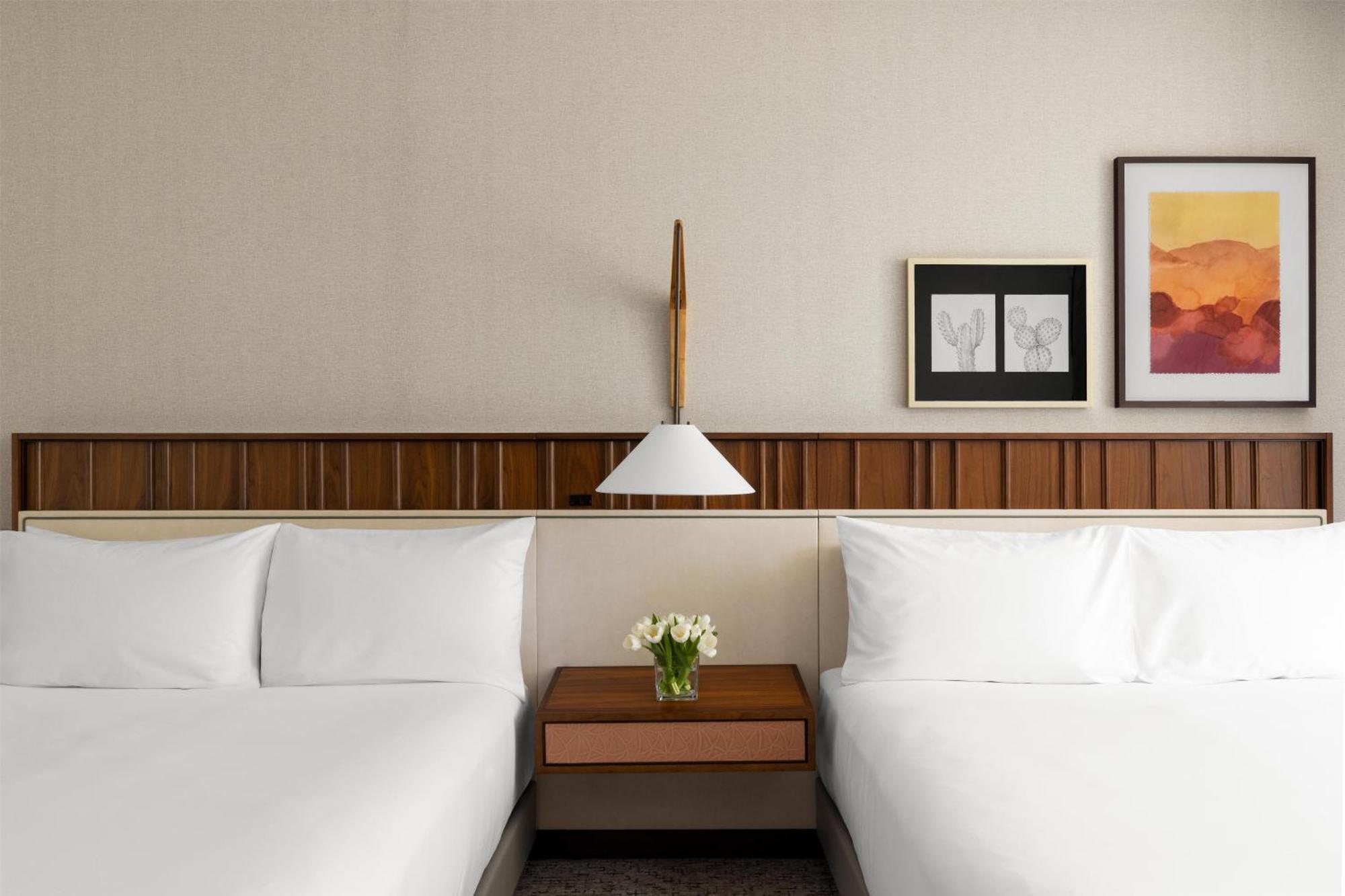 Zimmer mit 2 Queensize-Betten