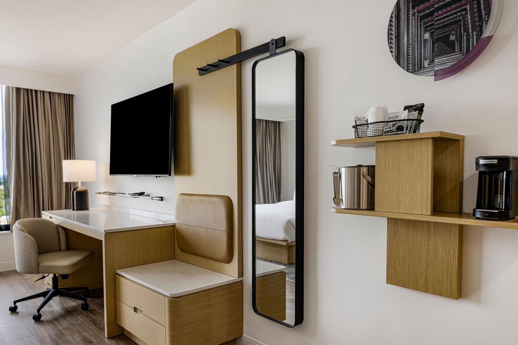 Premium Queen Room Two Queen Beds Skyline View