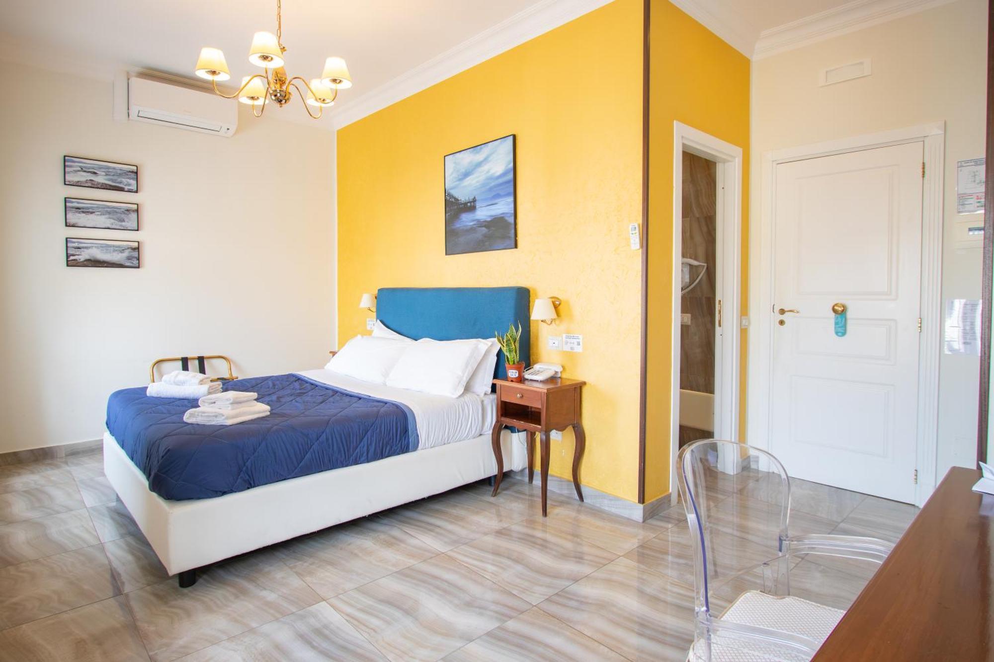 Double Room,1758408782:JPEG