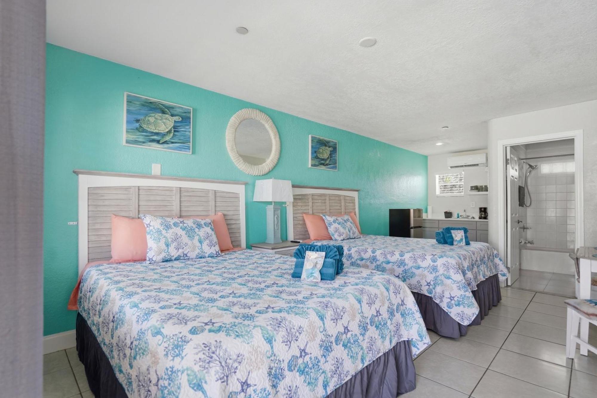 Double Queen Room