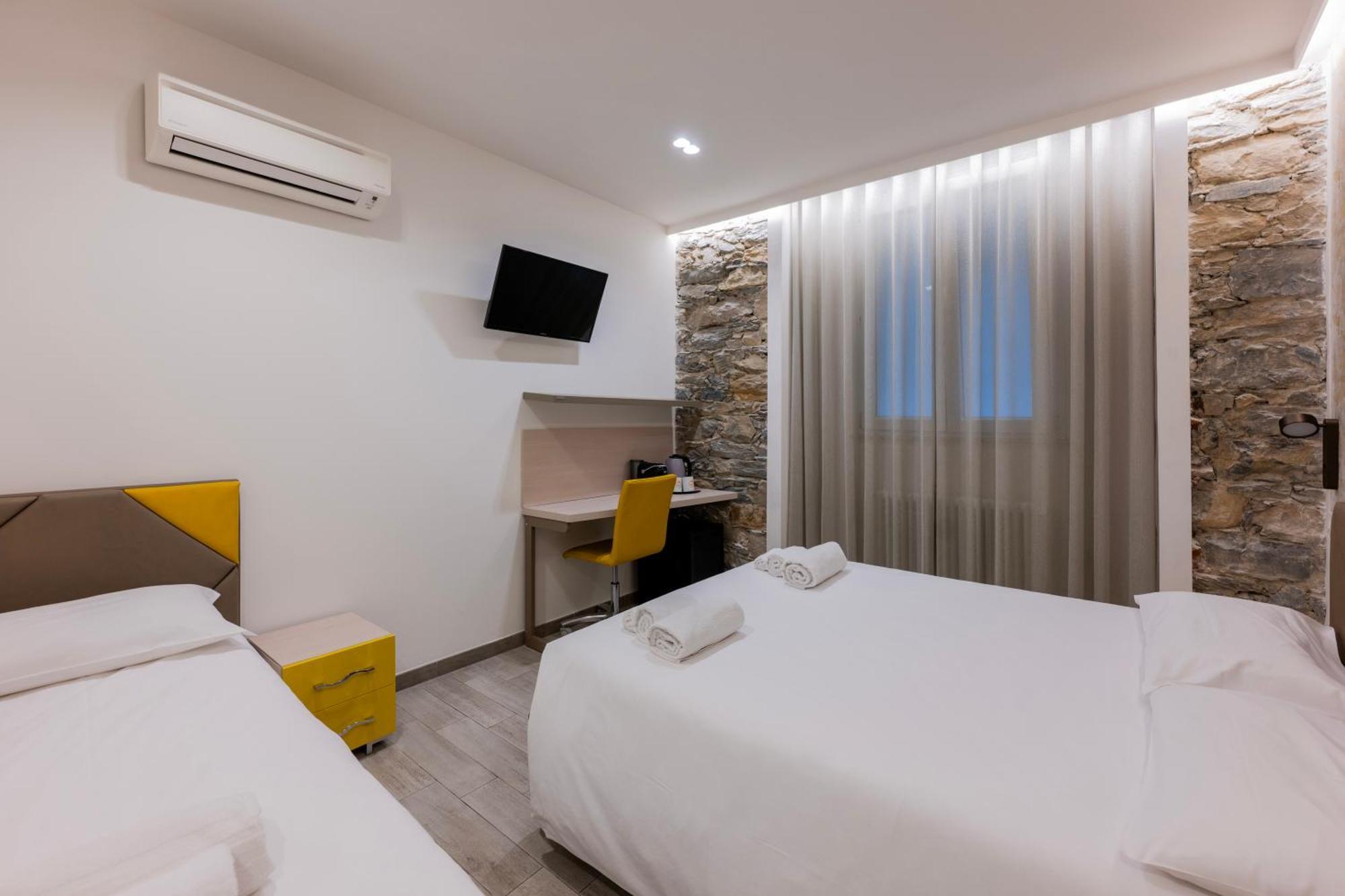 Comfort Triple Room