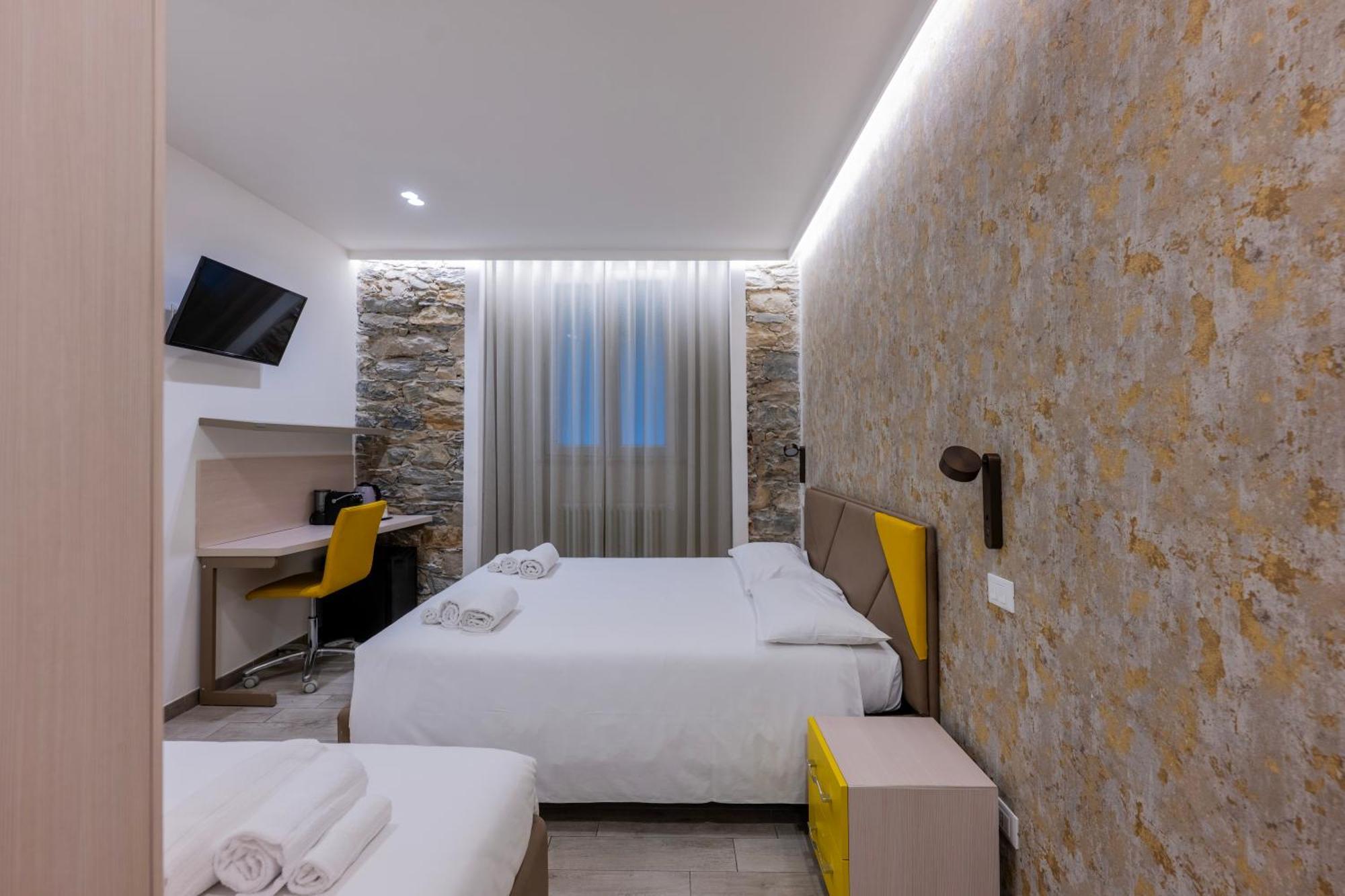 Comfort Triple Room