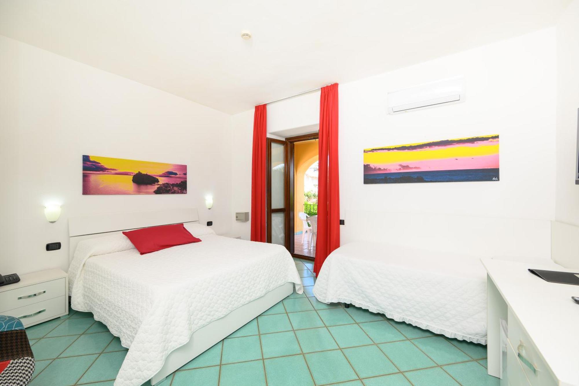 Triple Room,1758533082:JPEG