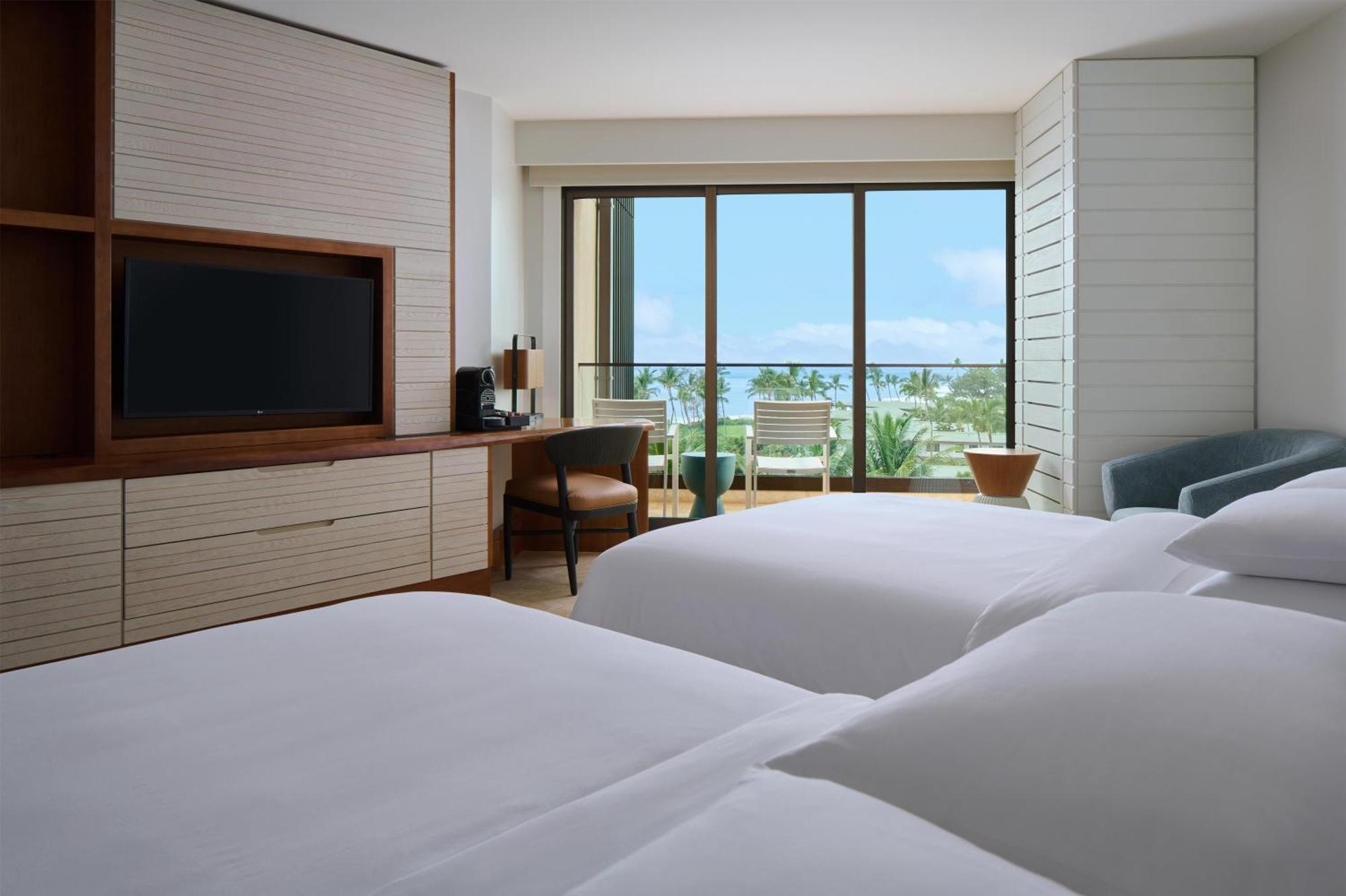 Queen Room with Two Queen Beds and Shower - Ocean View