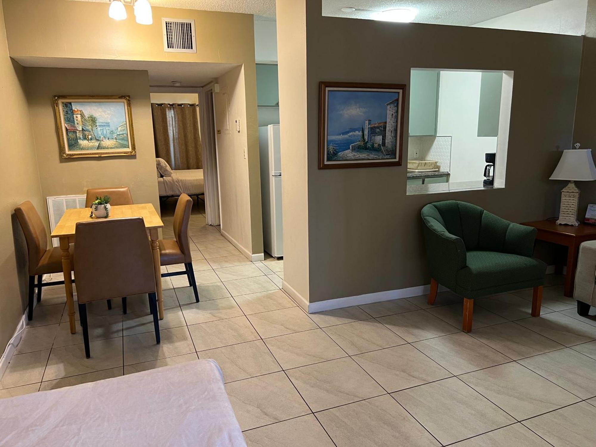 One-Bedroom Apartment