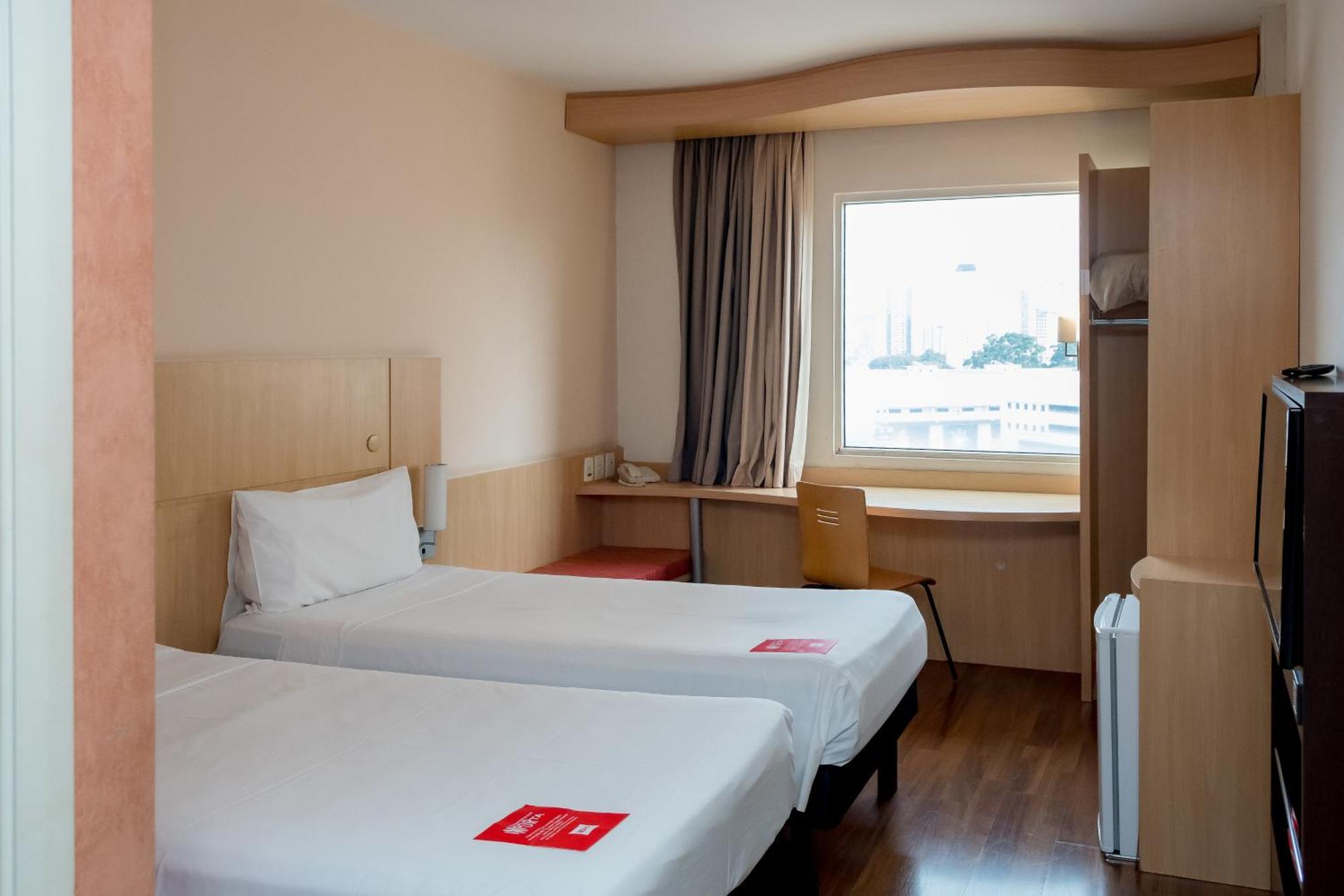 Standard Apartment with Twin Beds