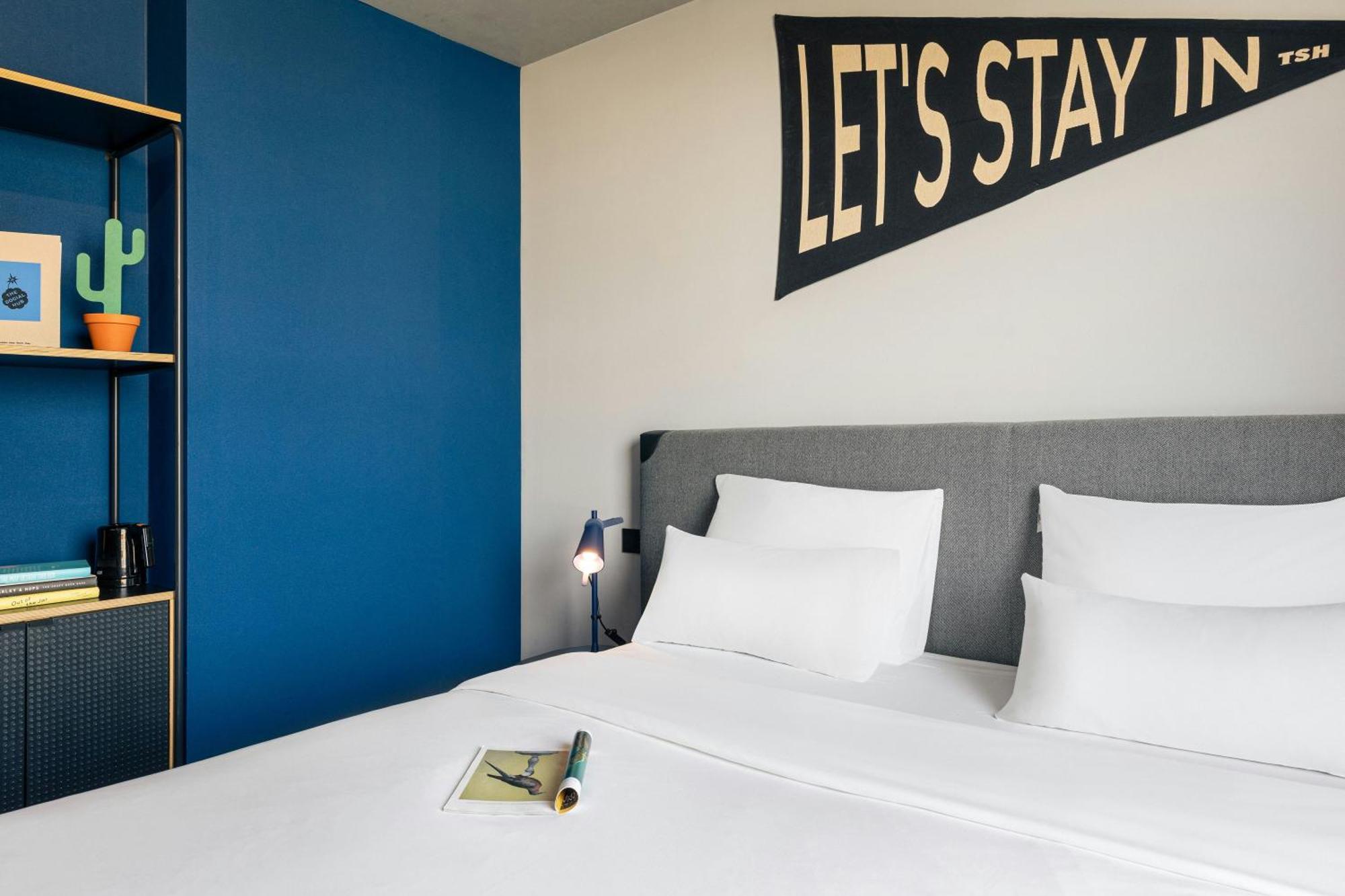 Quarto Twin Standard