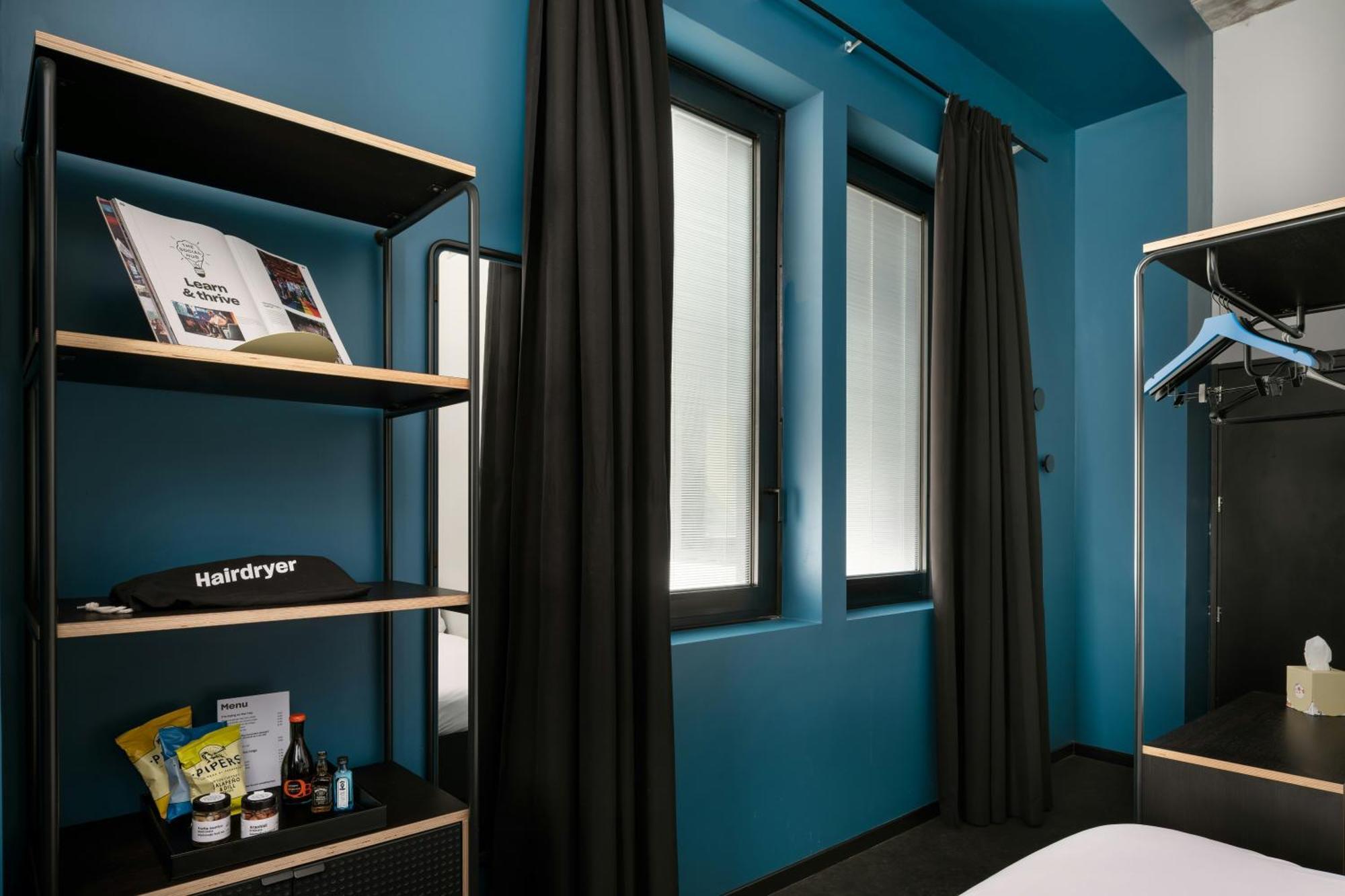 Economy Queen Room