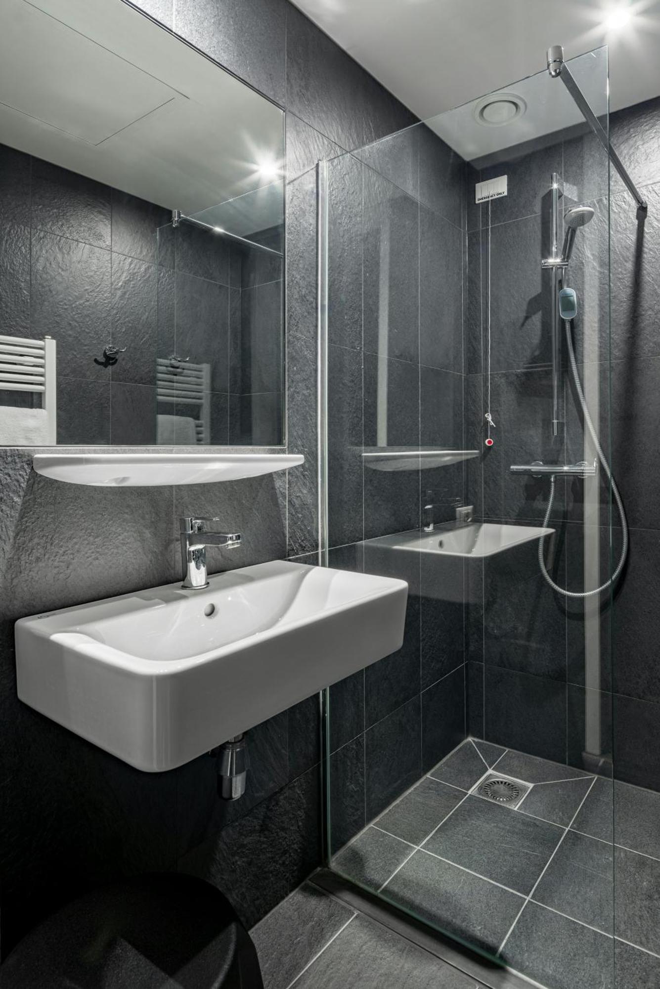Economy Single Room