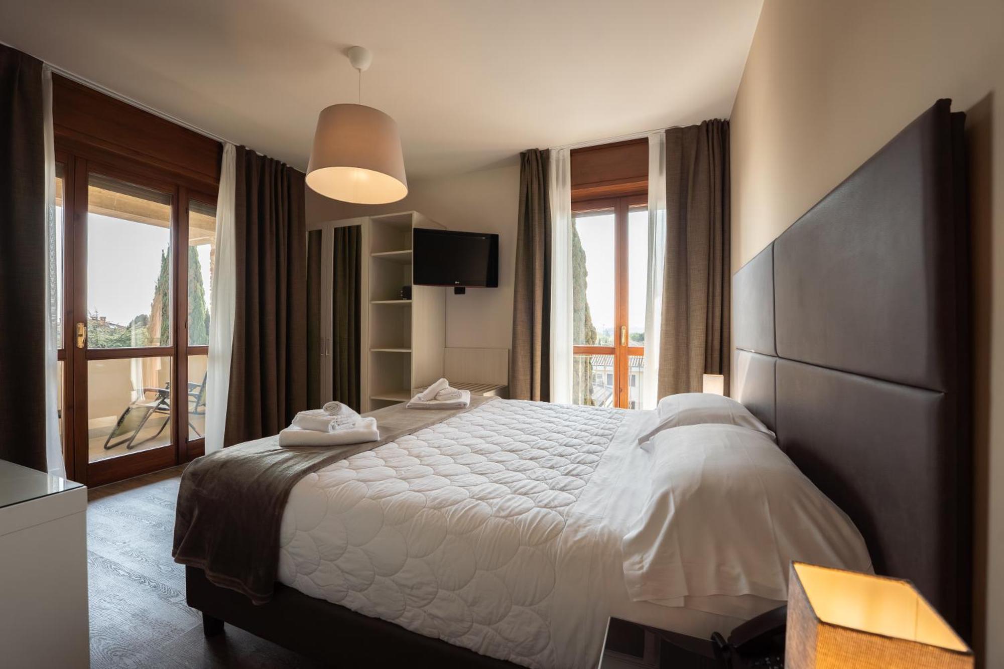 Deluxe Suite,1765159130:JPEG