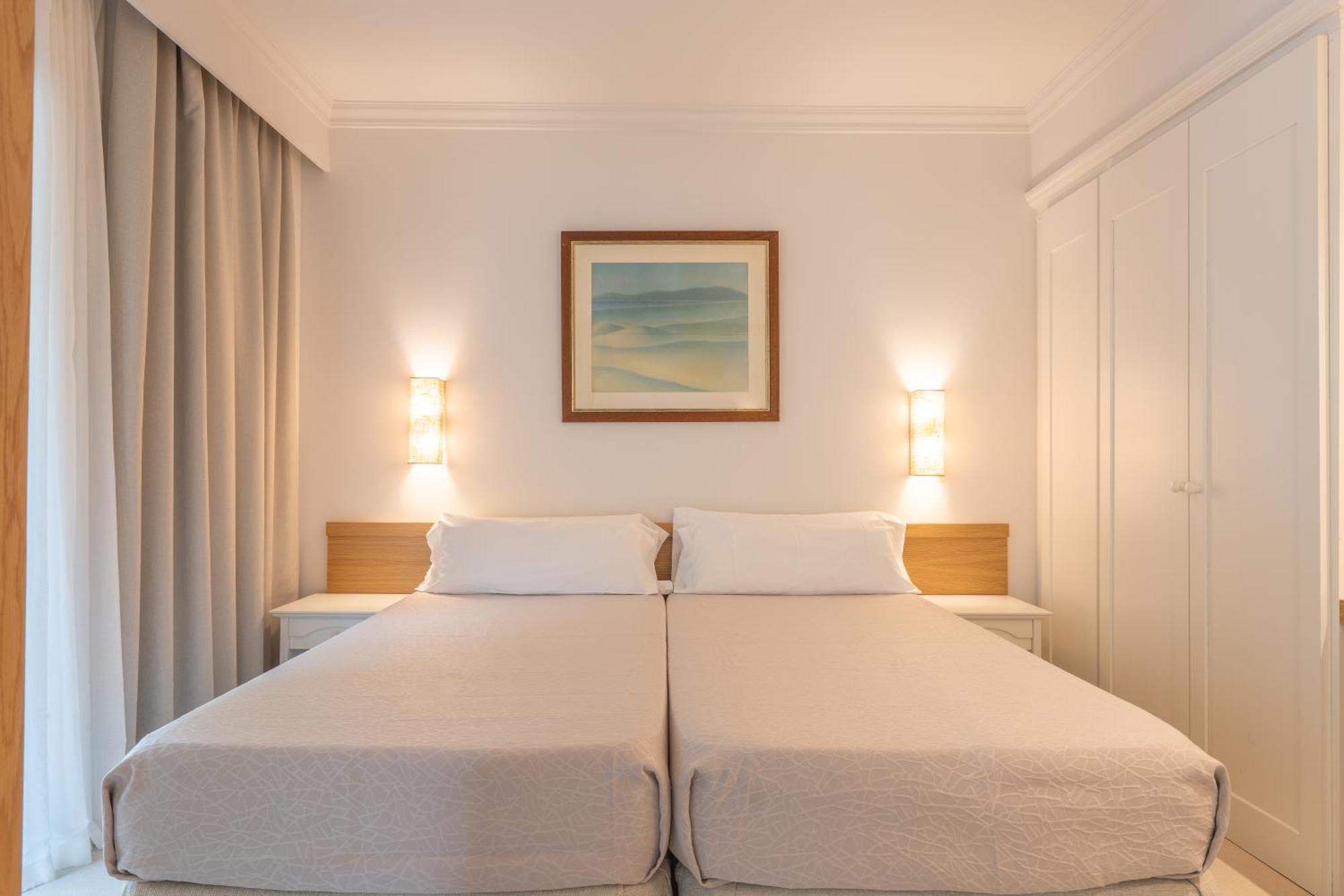 Apartamento com 1 Quarto e Vista Piscina