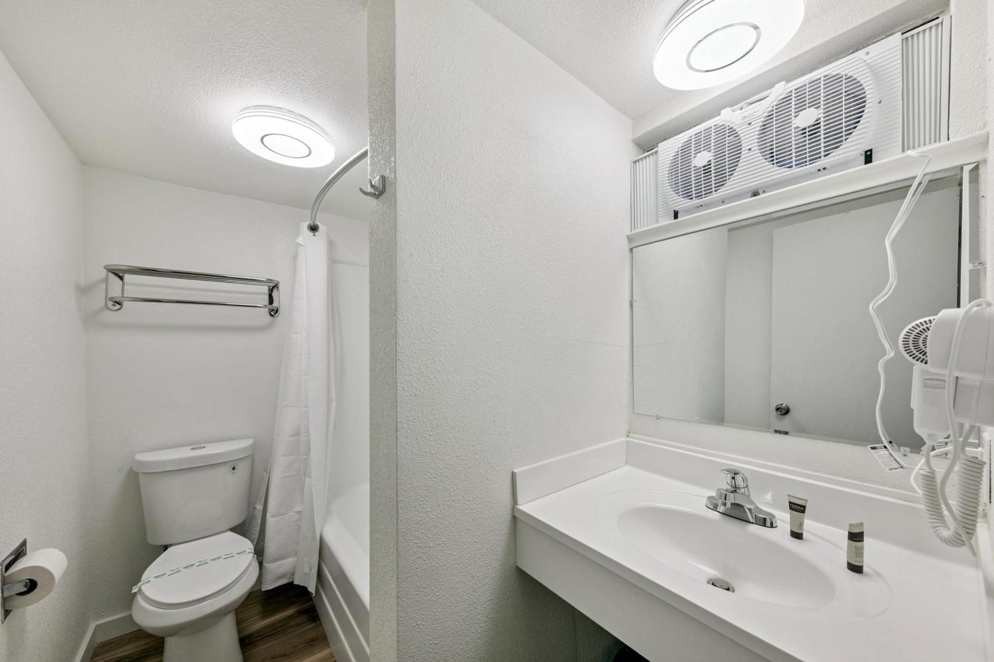 Two Queen Room Kitchenette