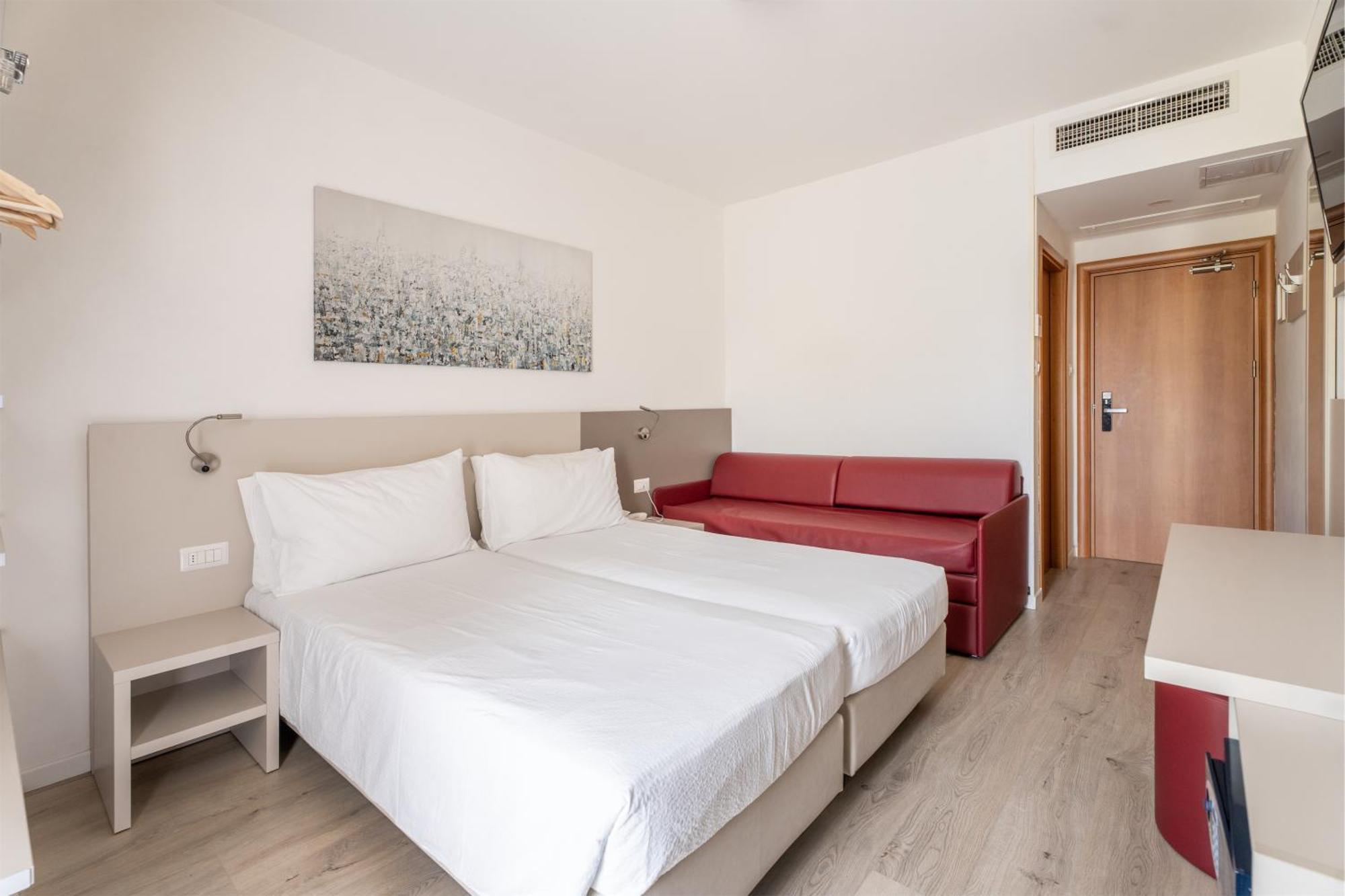 Double Room,1765222323:JPEG