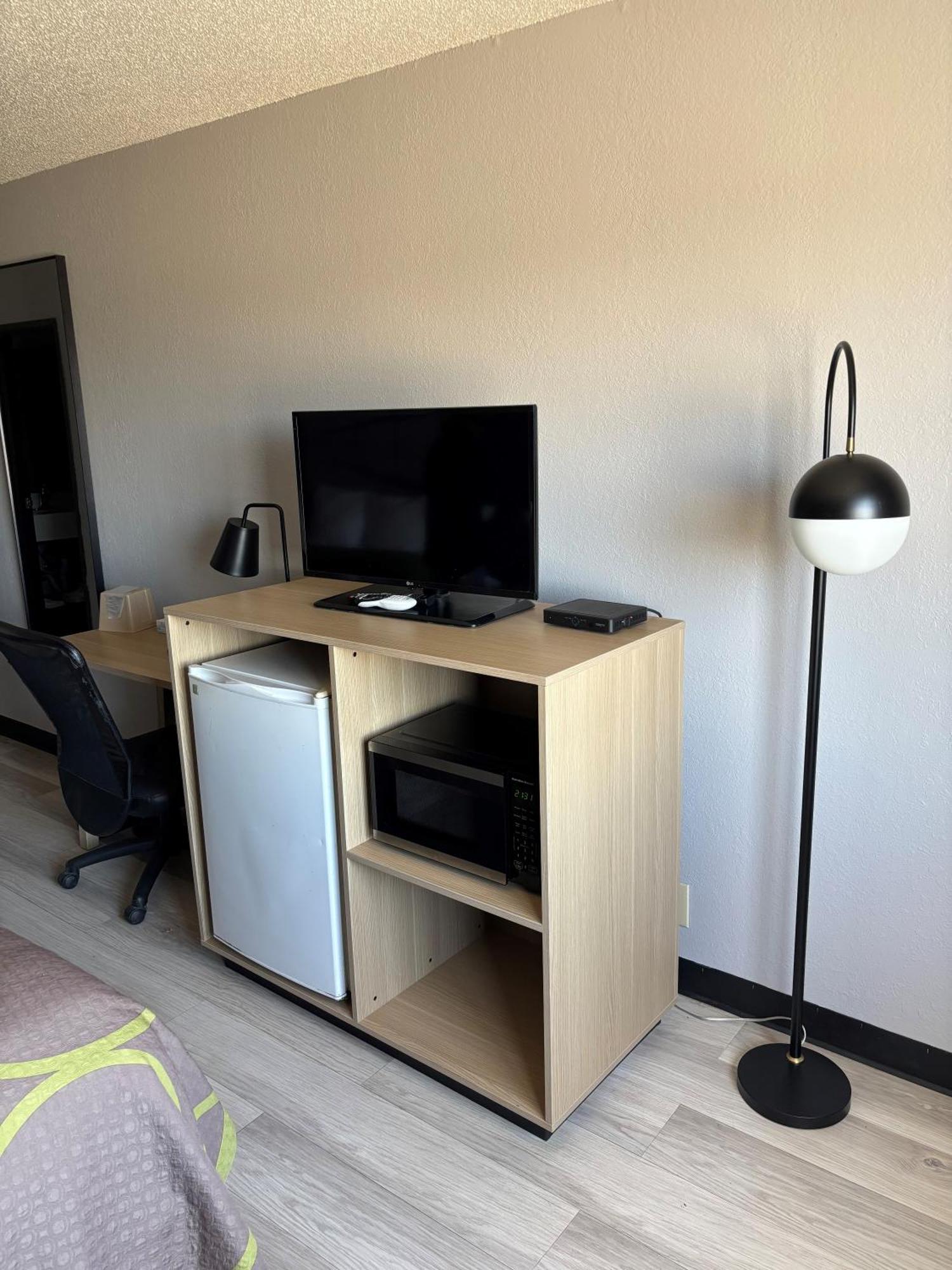 Double Room Two Double Beds Non-Smoking