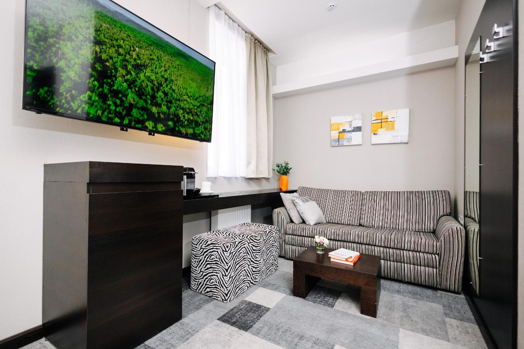 Premium Suite