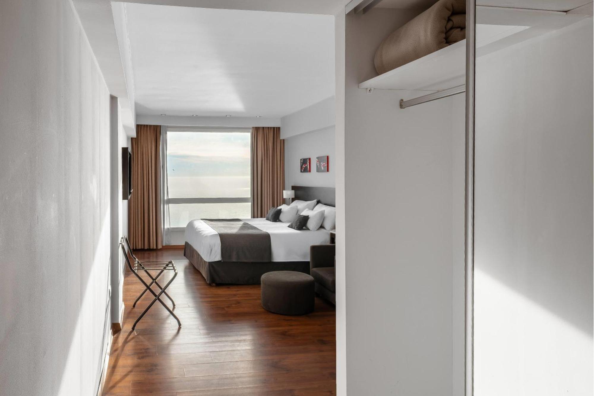 Double or Twin Room Ocean View Non-Smoking