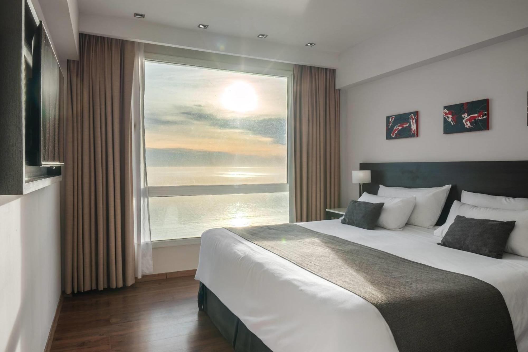 Double or Twin Room Ocean View Non-Smoking