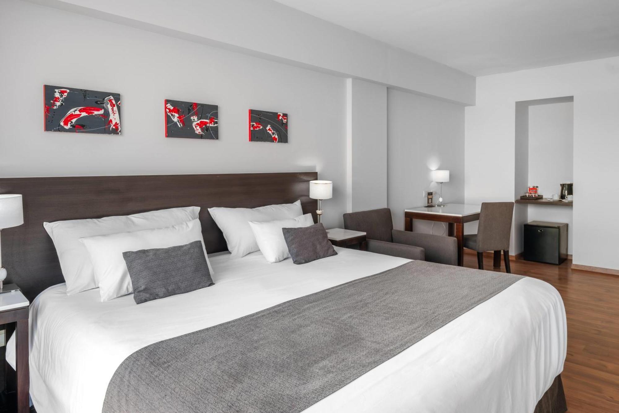 Double or Twin Room Ocean View Non-Smoking