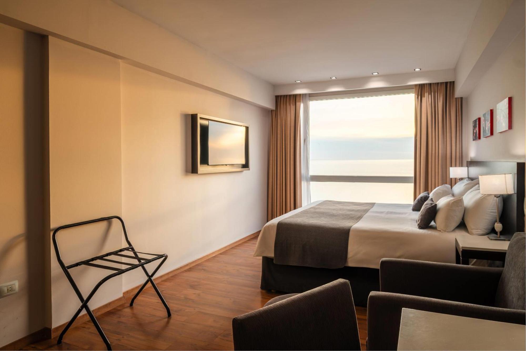 Double or Twin Room Ocean View Non-Smoking