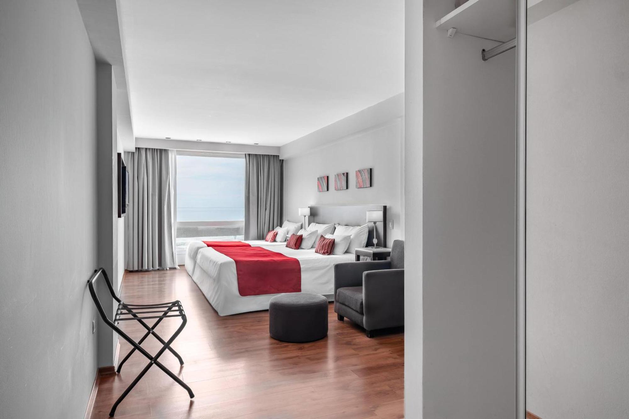 Triple Room Ocean View Non-Smoking