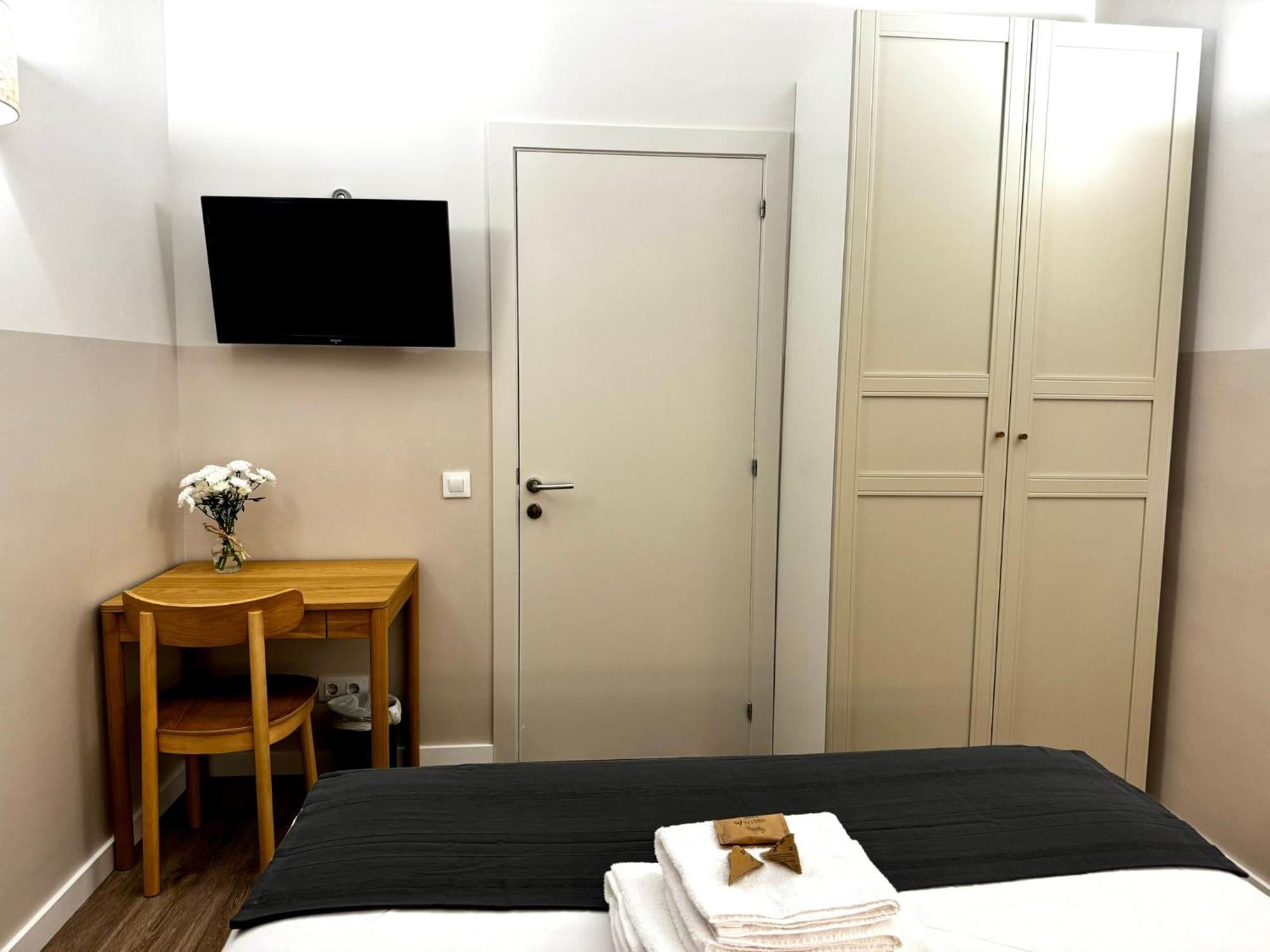Economy Double Room external bathroom