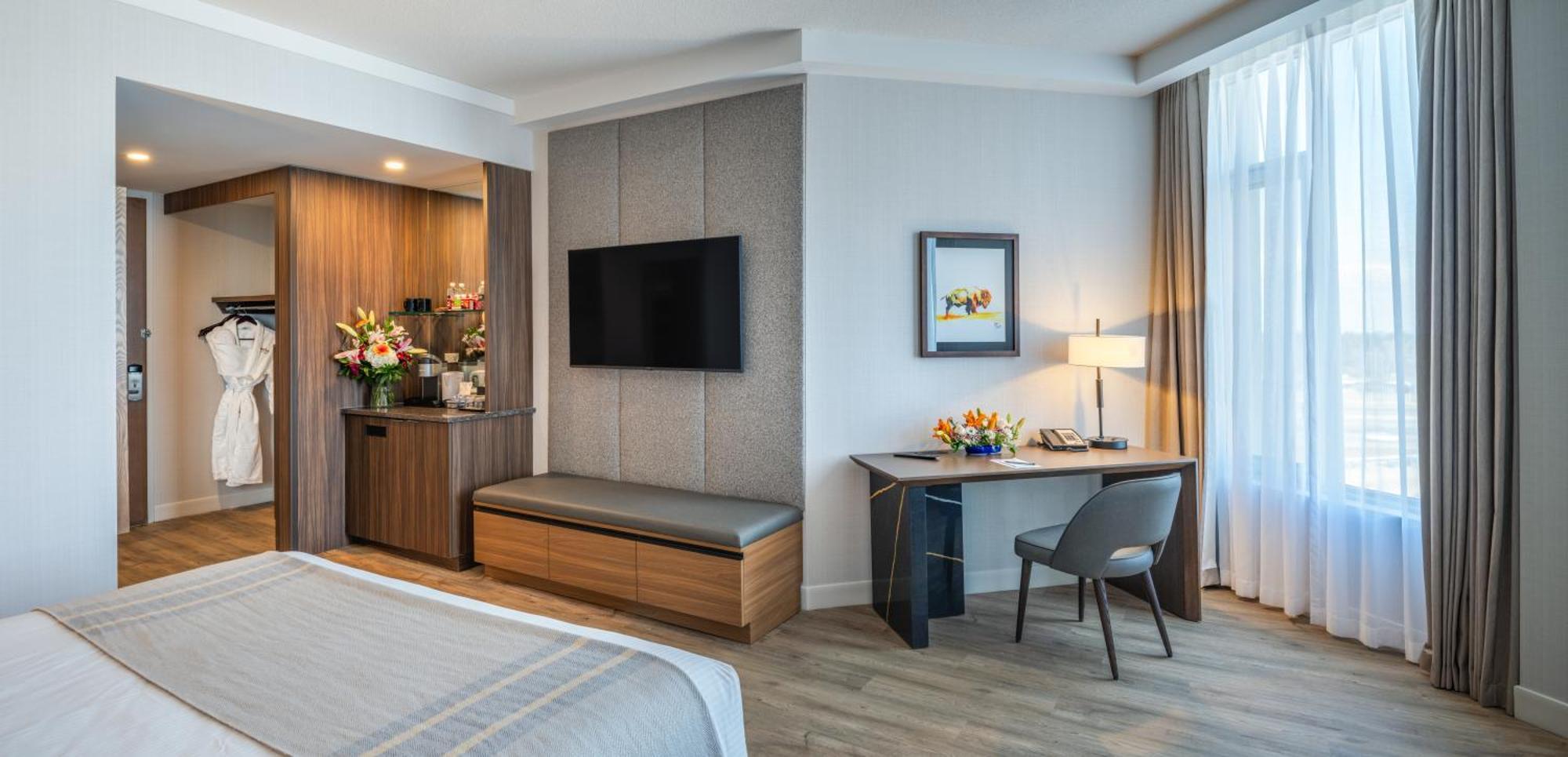 Premier King Room