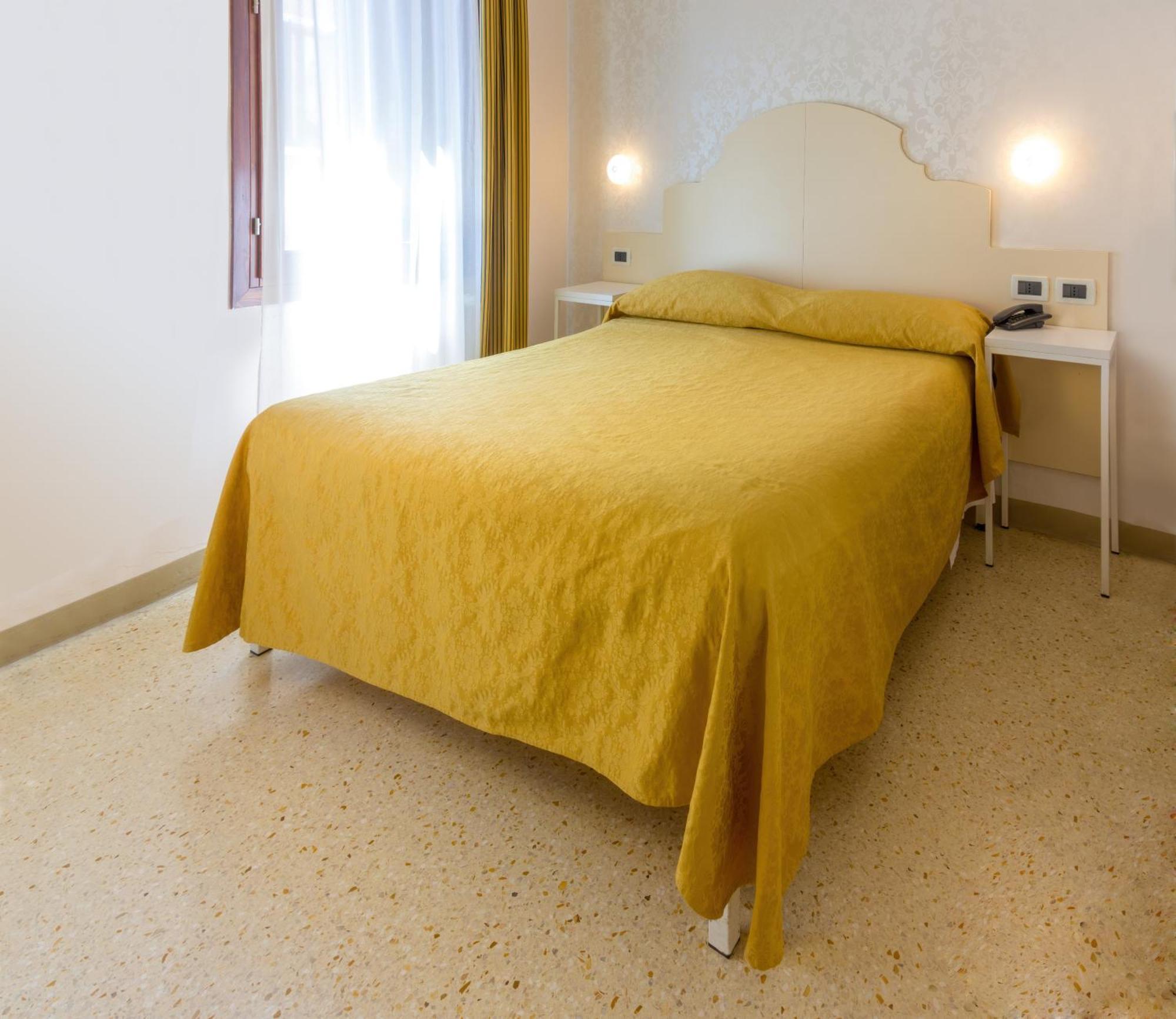 Double Room,1765355336:JPEG