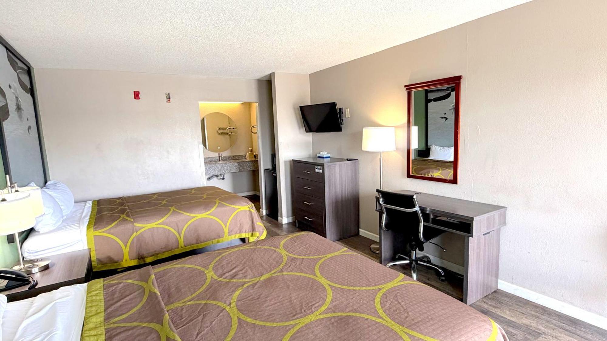 Queen Room with Two Queen Beds - Non-Smoking