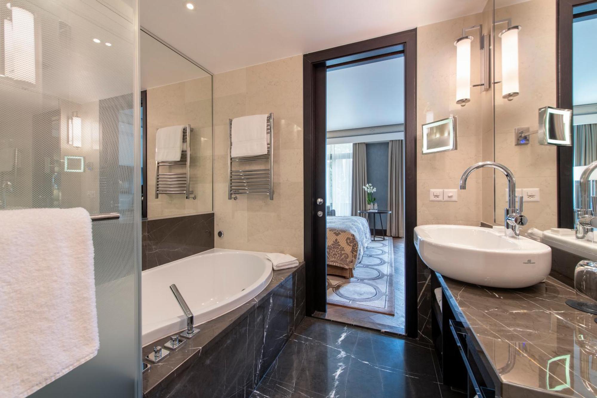 Savoy Executive room
