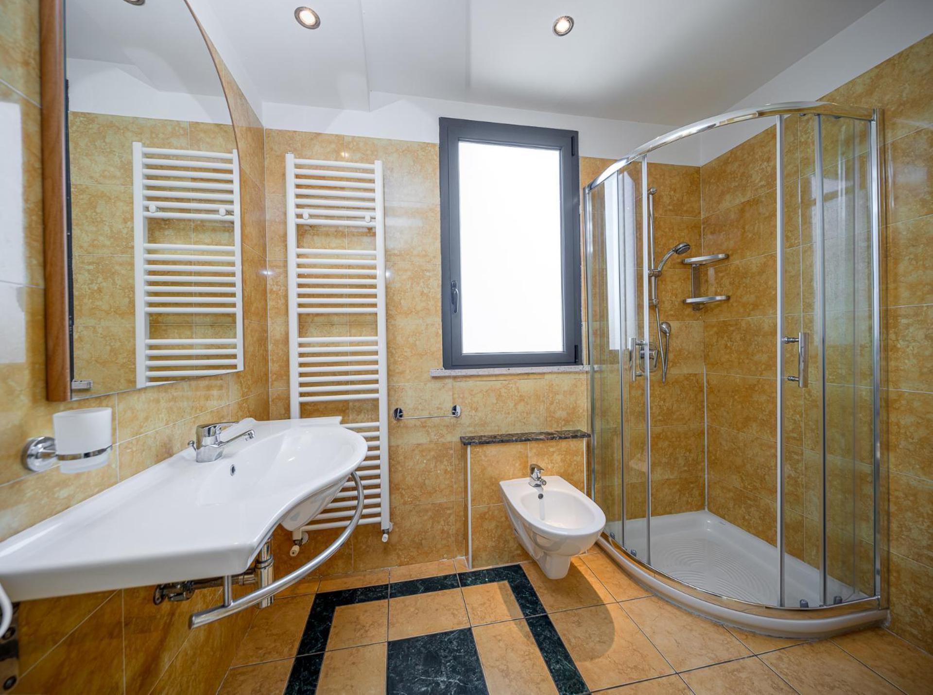 Camera Elite