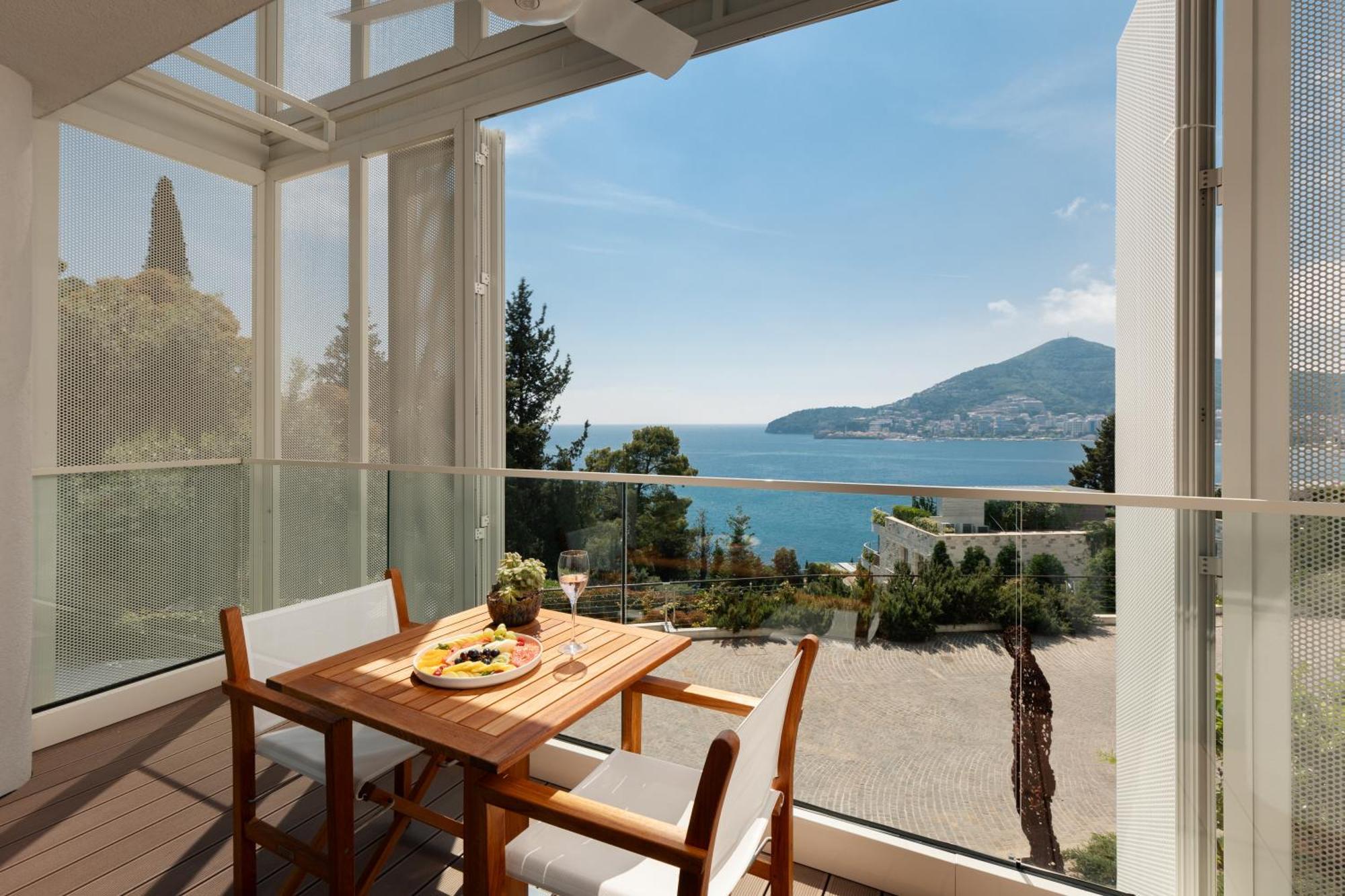 Comfort Double Room with Balcony and Sea View