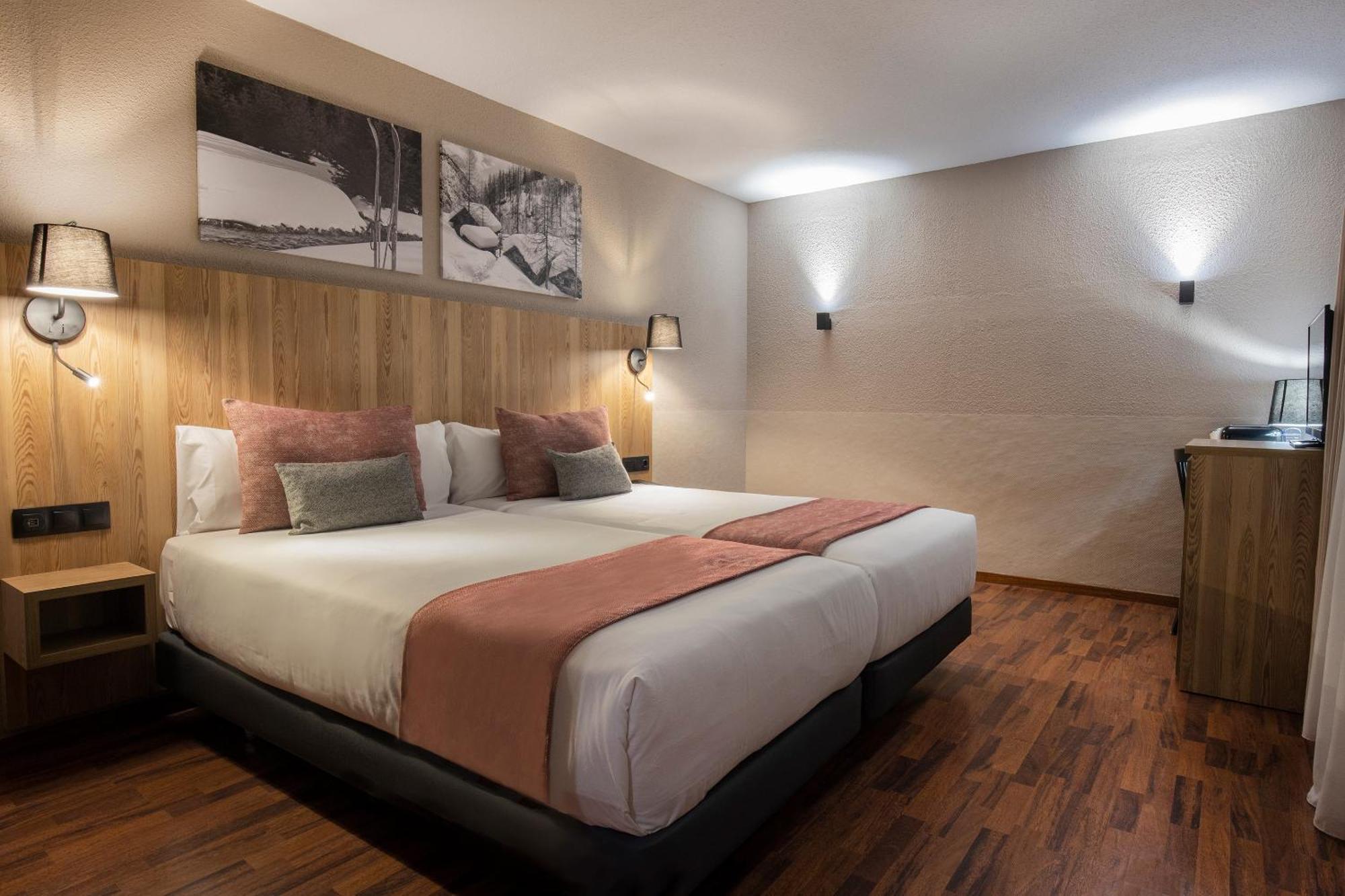 Interior Double Room