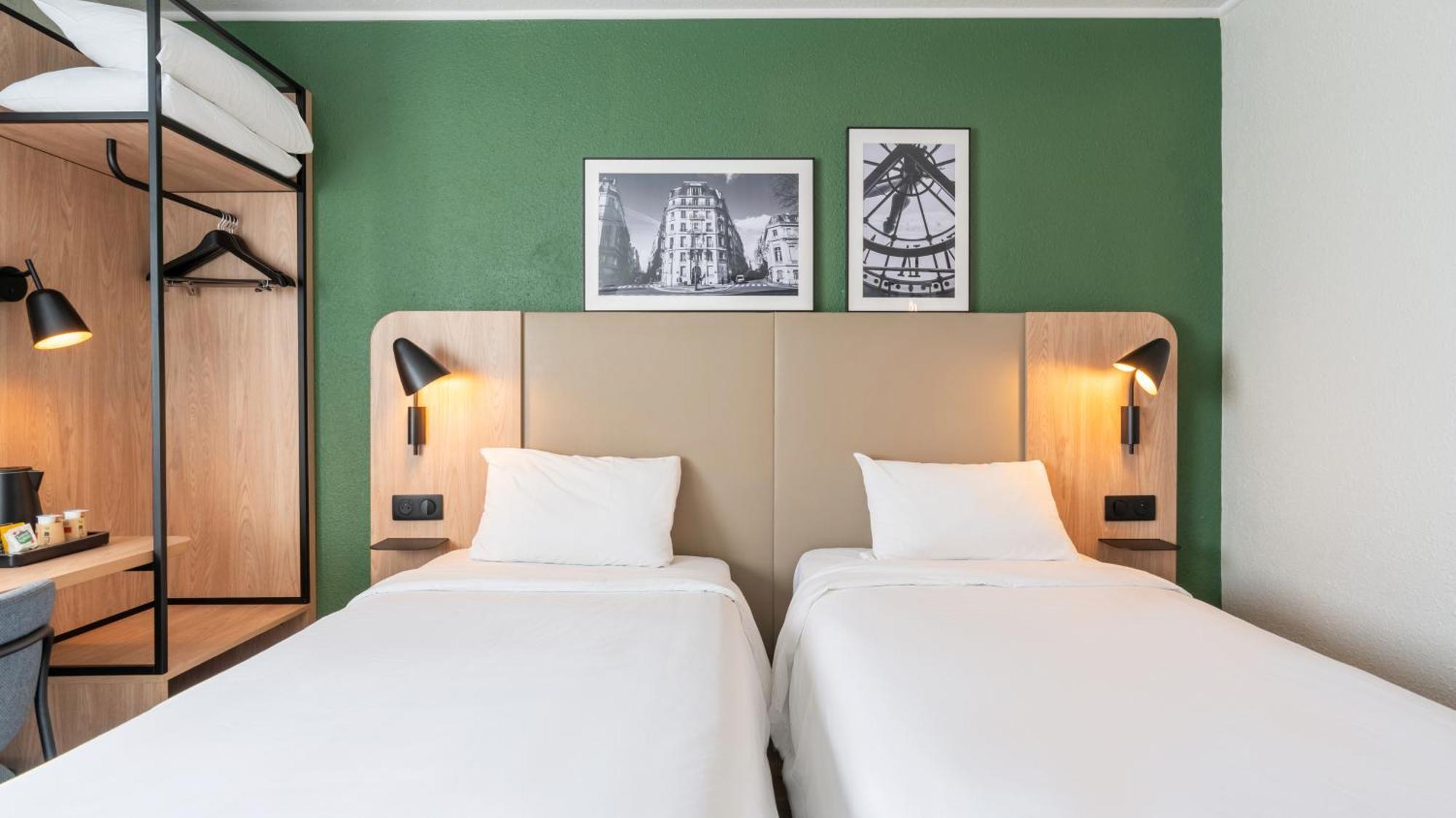 Standard Twin Room