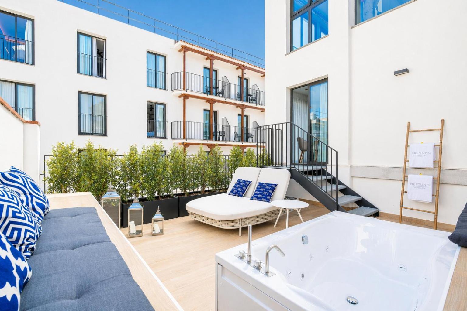 Double Room Terrace Outdoor Jacuzzi