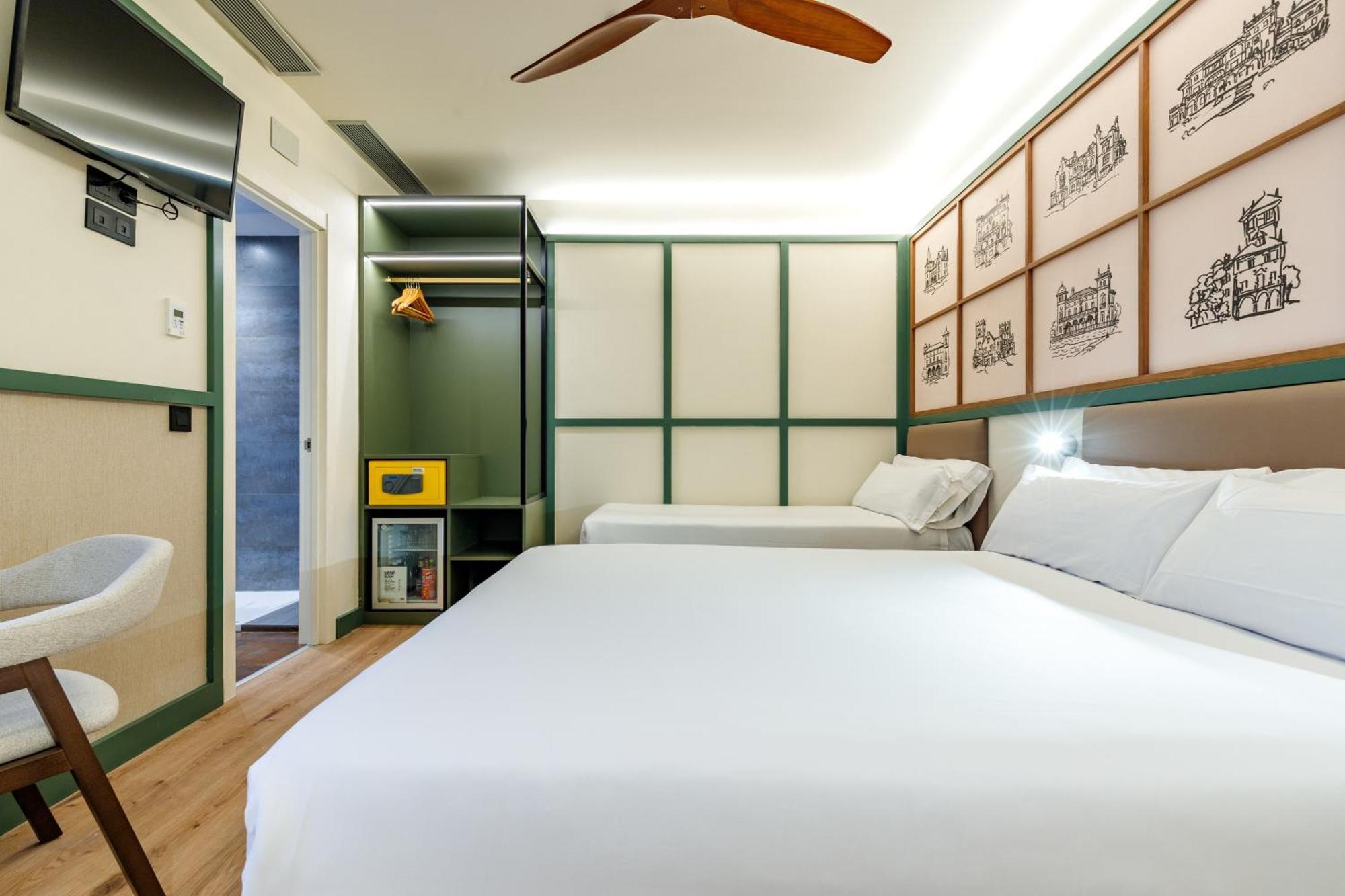 Triple Room