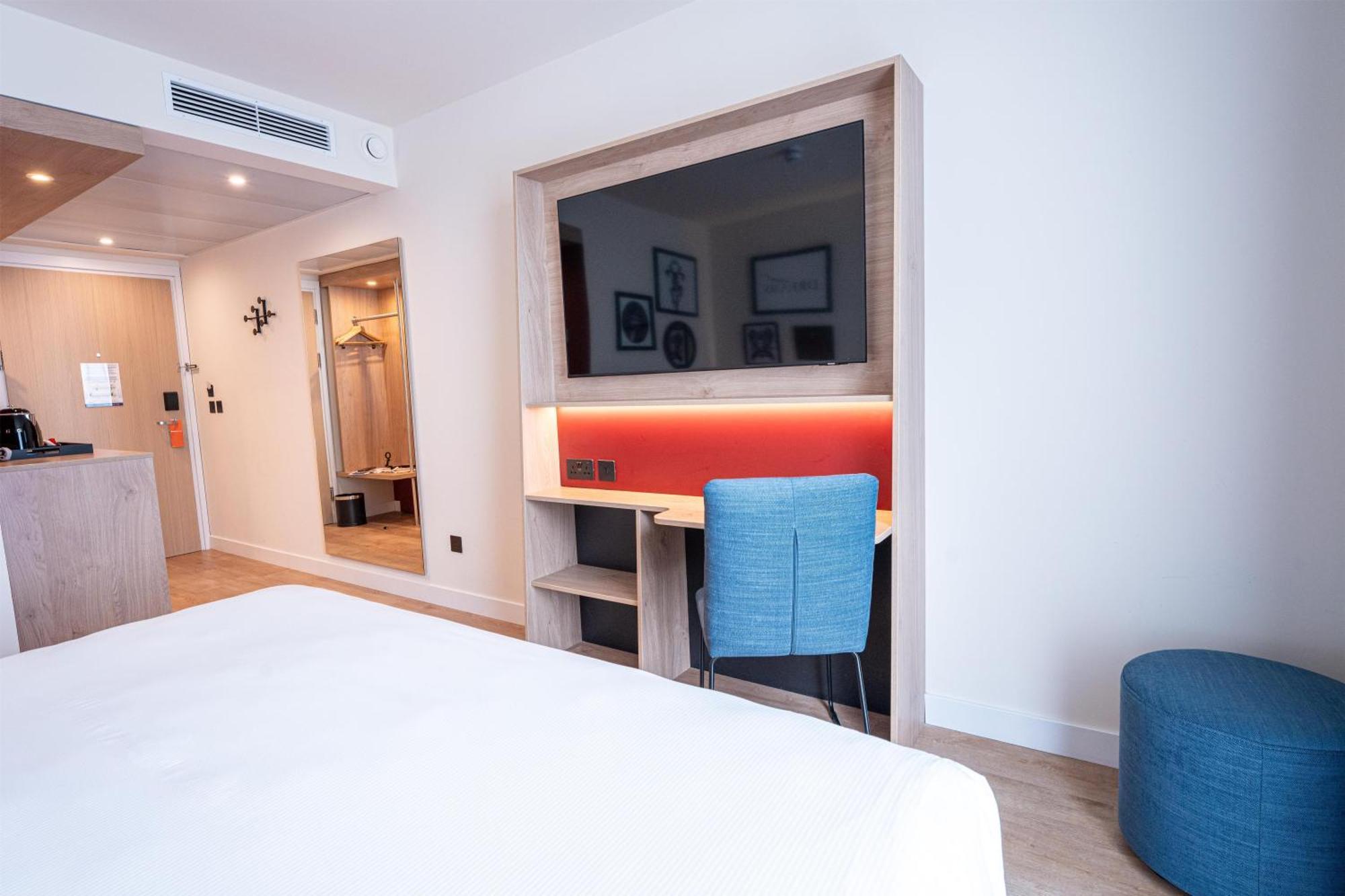 Super King Room