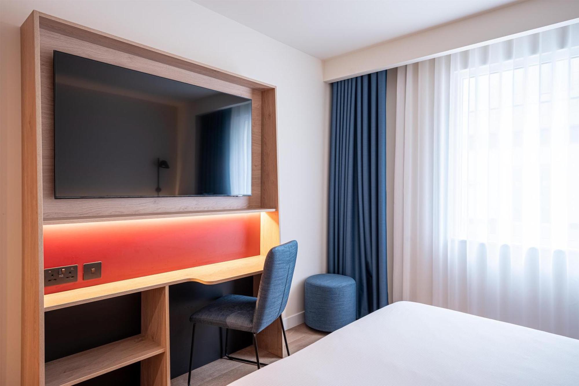 Super King Room