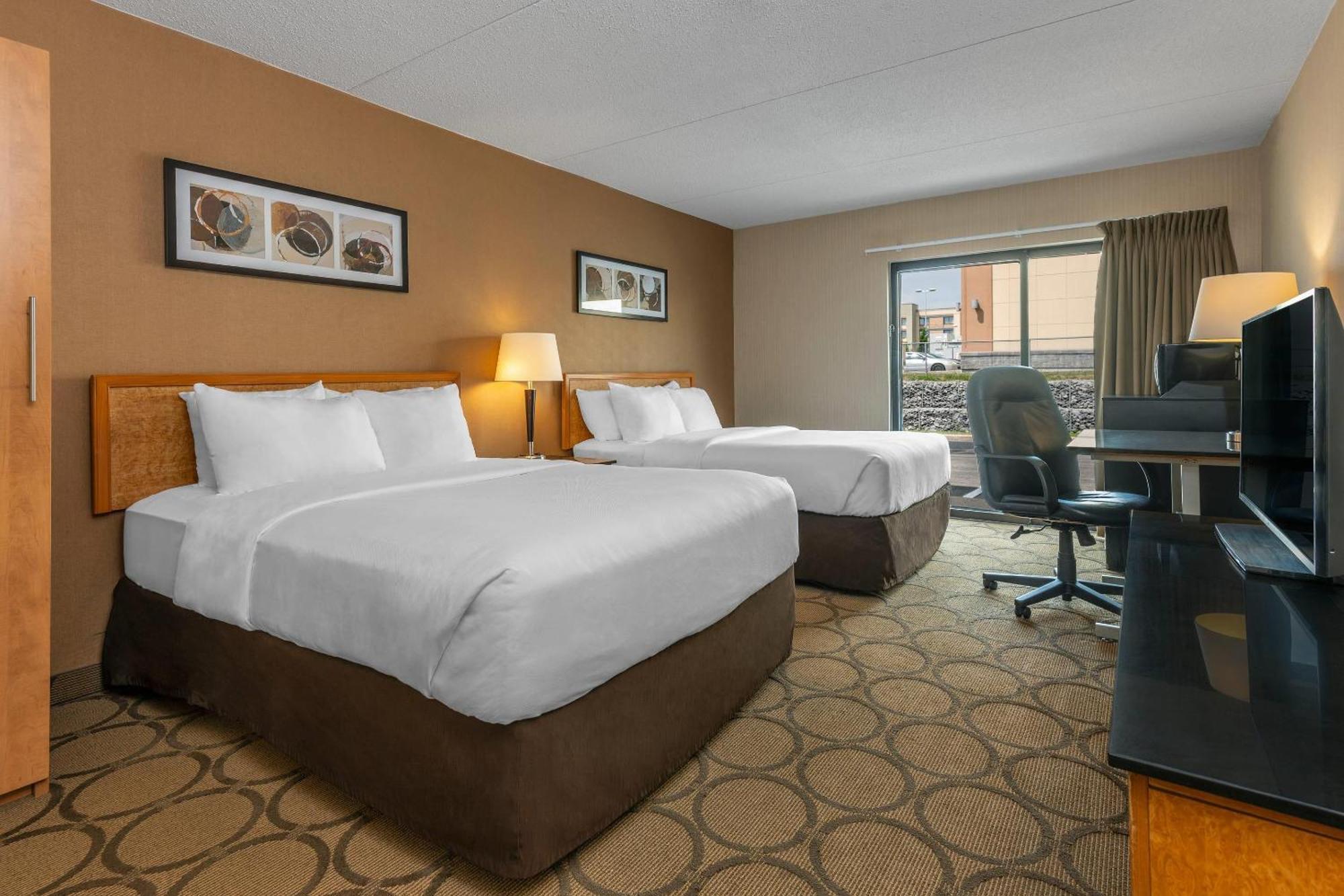 Double Room with Two Double Beds - Ground Floor