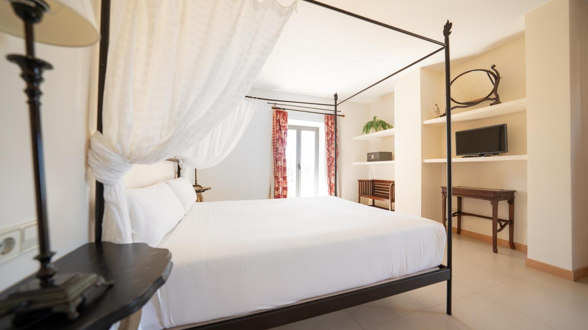 Queen Suite