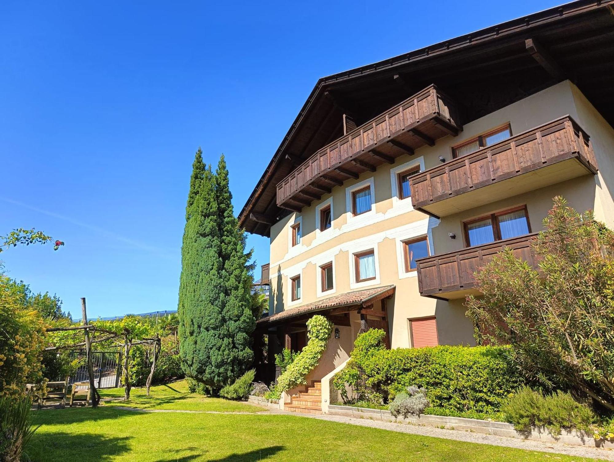 Apartment Mountain View
