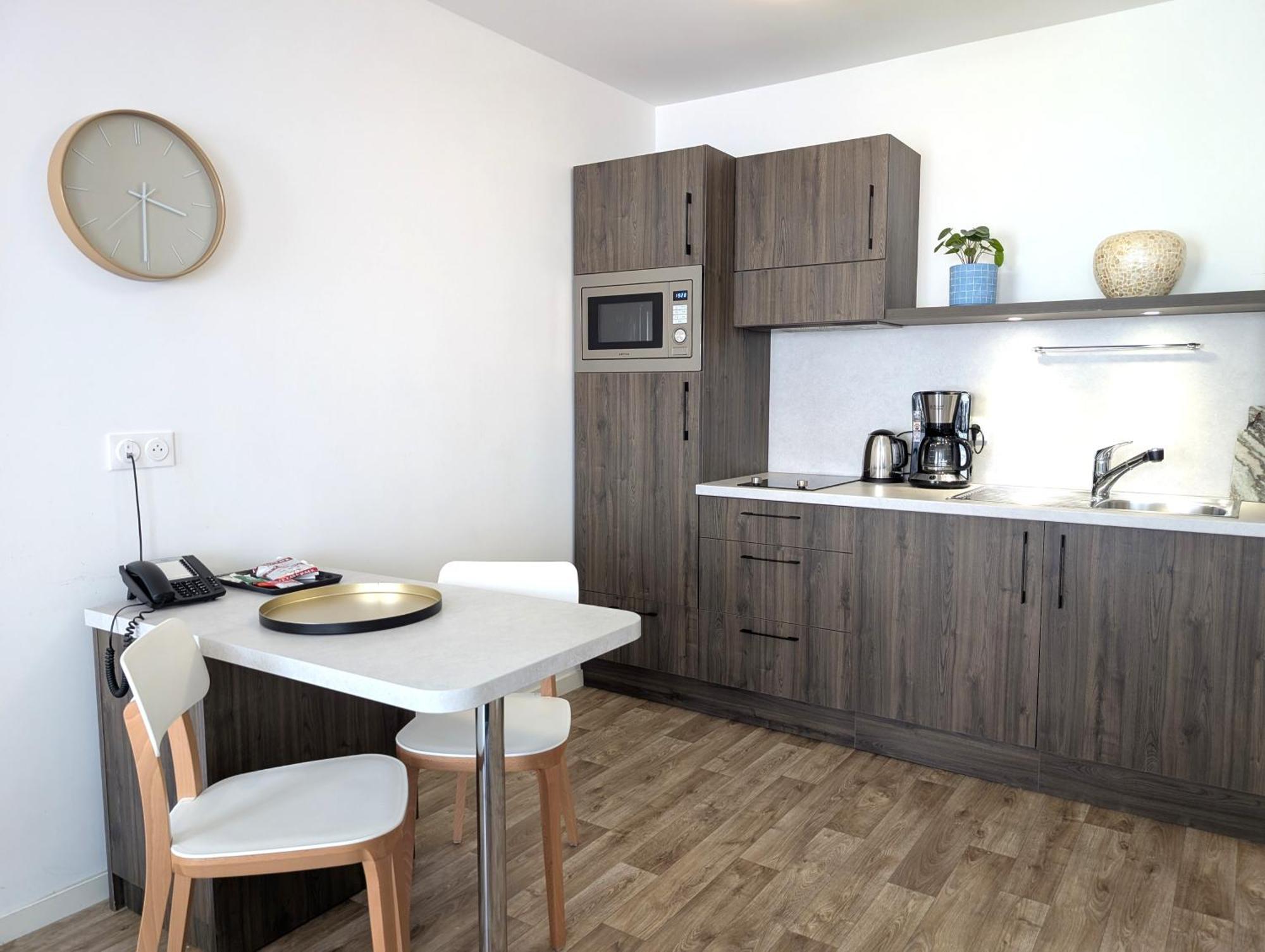 One-Bedroom Family Apartment