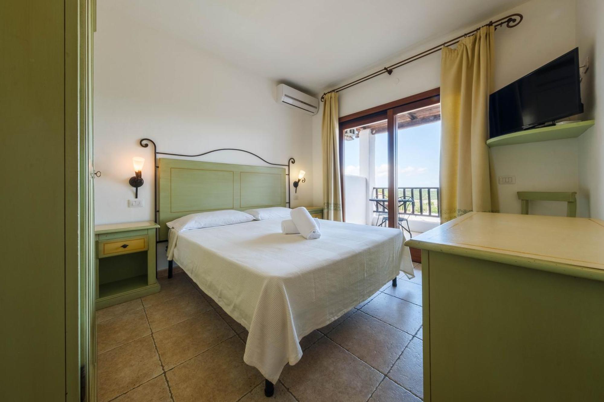 Deluxe Double Room Sea View,1766859912:JPEG