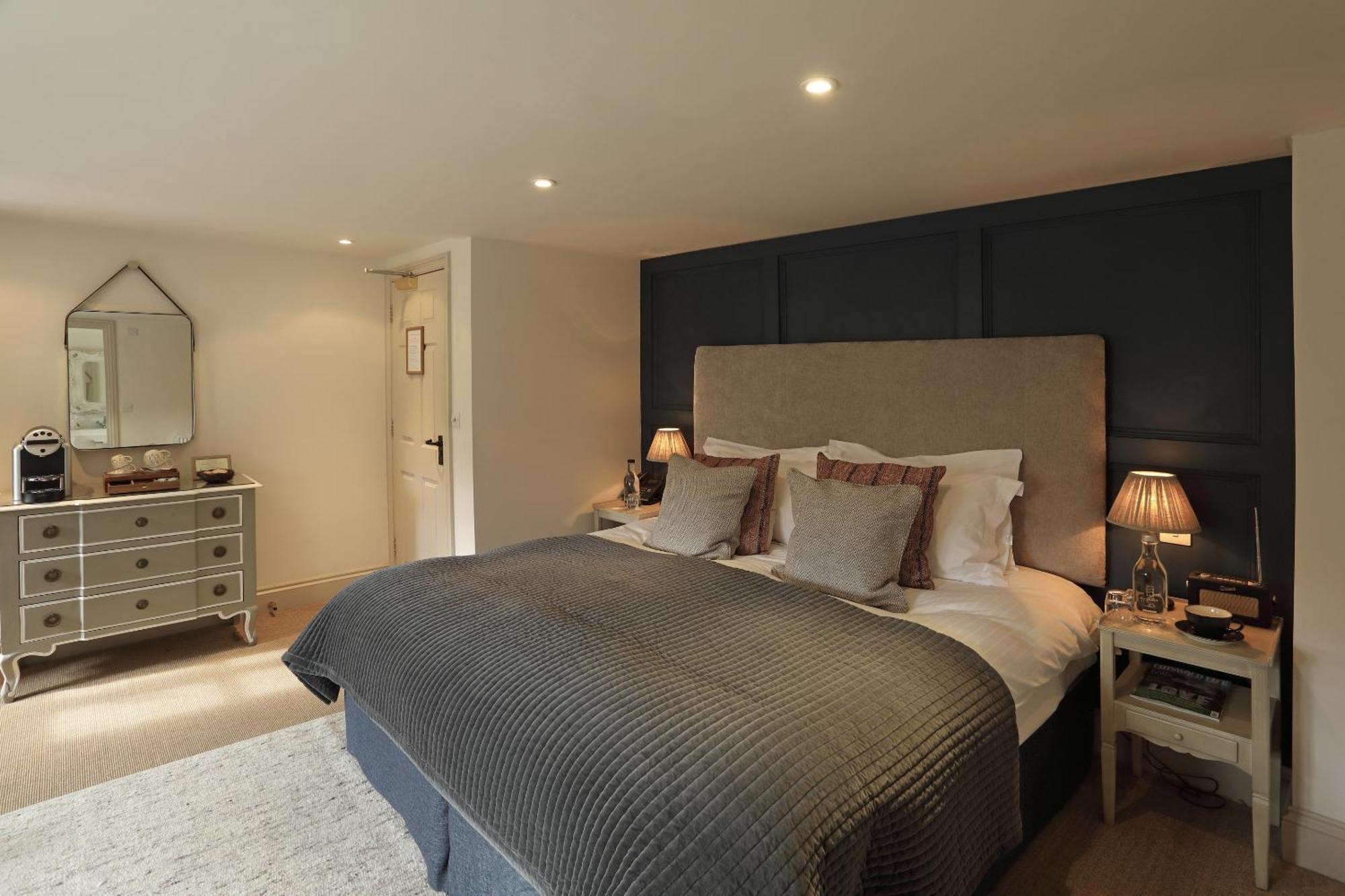 Superior King Room