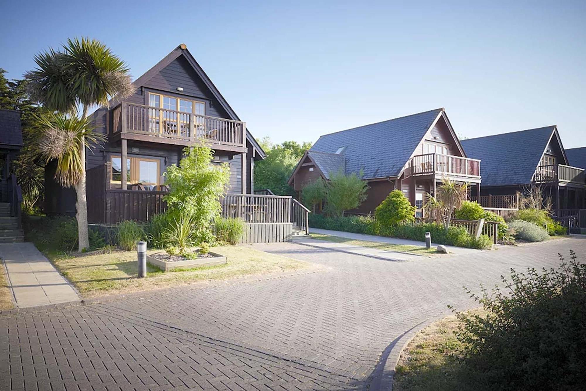Scandinavian 3 Bedroom Lodge Dog Friendly