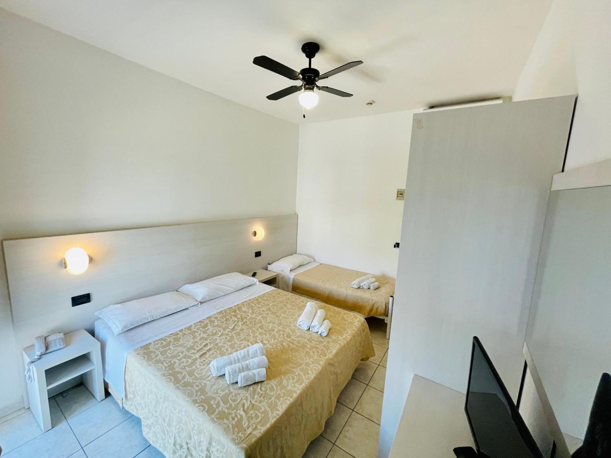 Comfort Triple Room